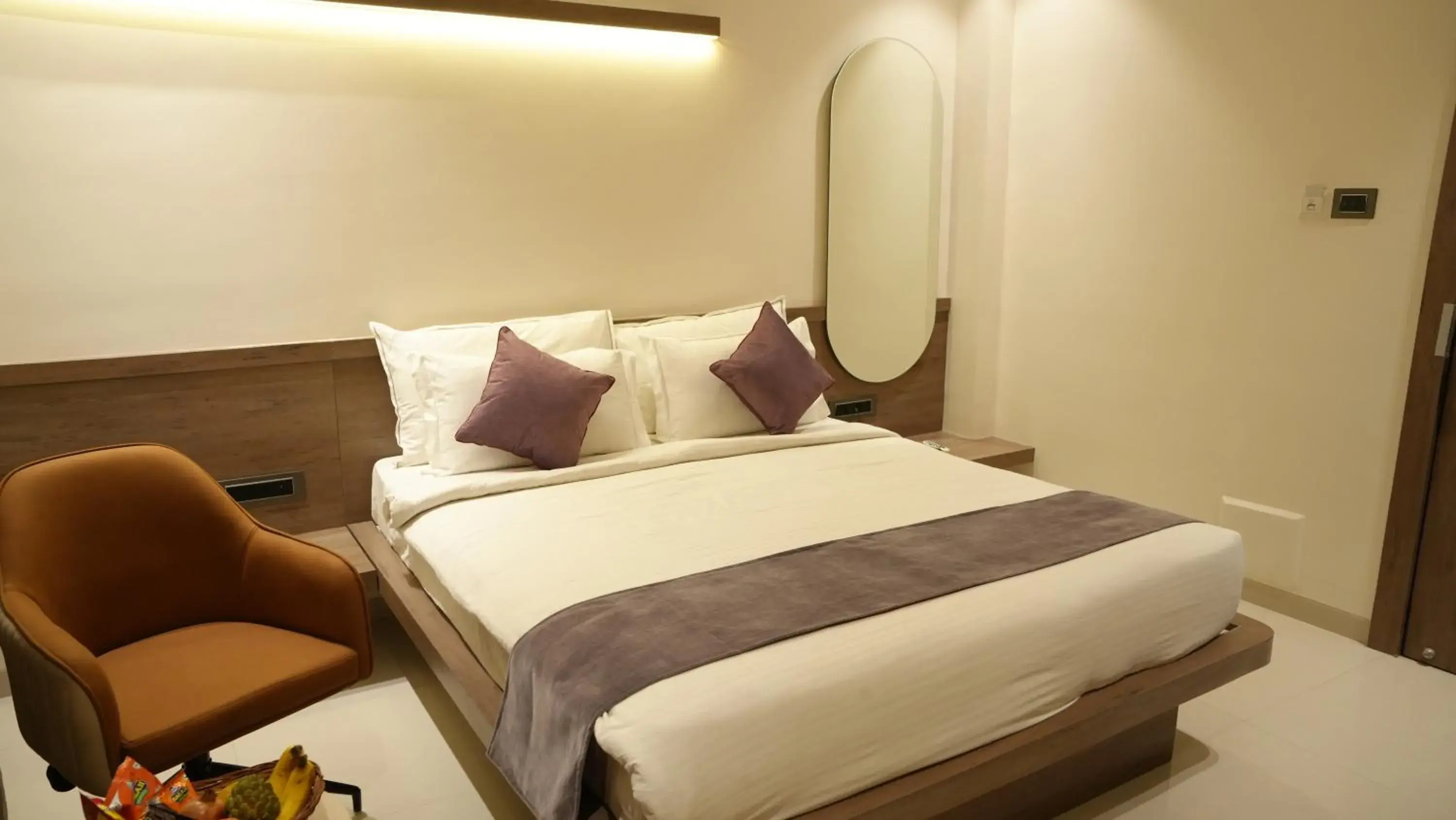 Bed in Jivanta Hotel [Shirdi]