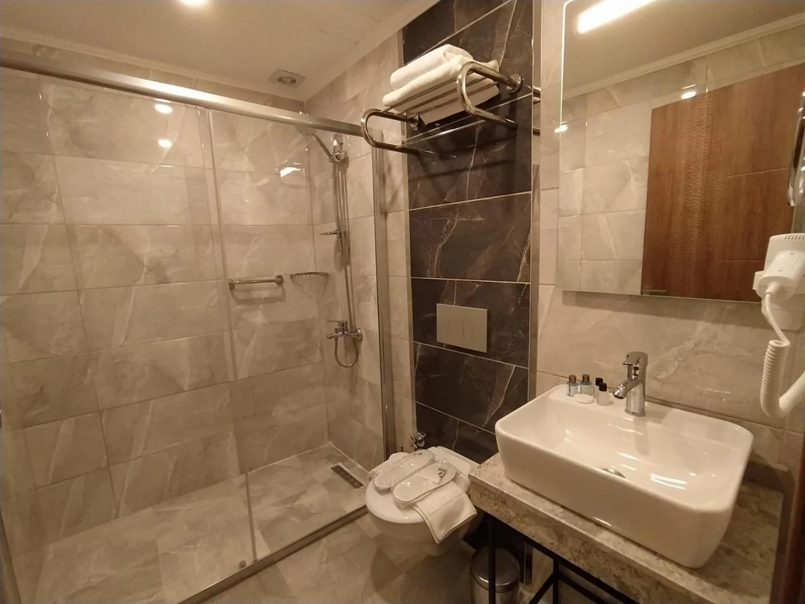 Bathroom in NUPERA HOTEL