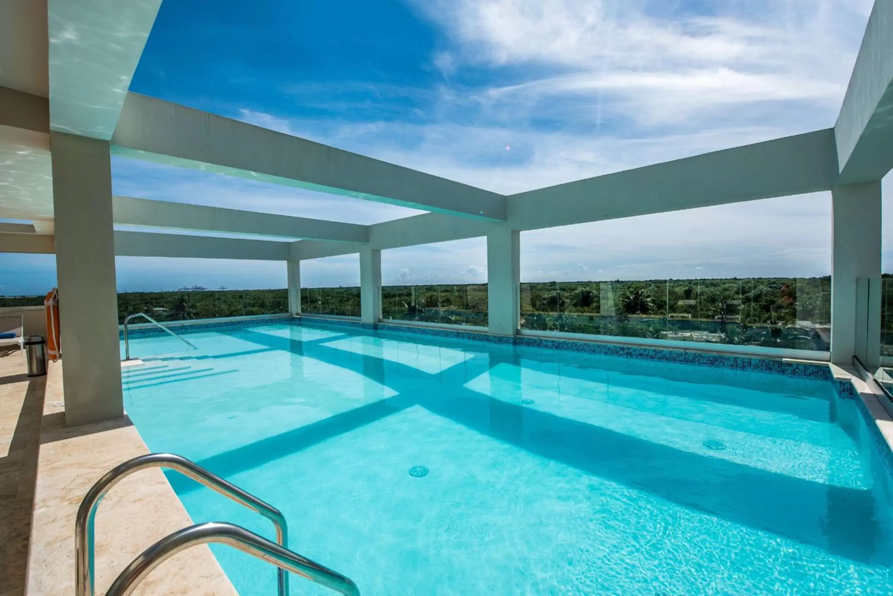 Pool view, Swimming Pool in Hampton By Hilton Santo Domingo Airport
