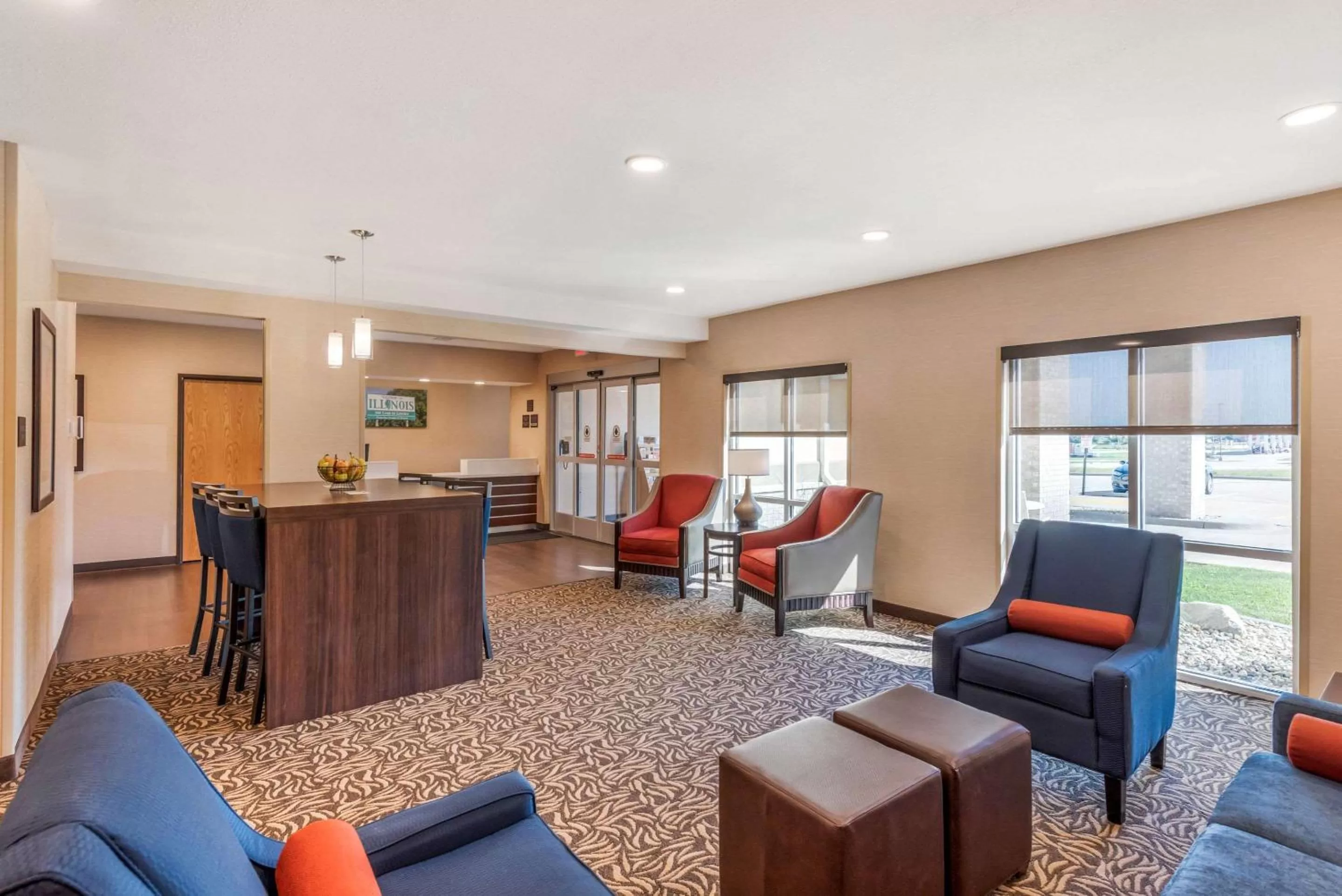 Lobby or reception in Comfort Inn & Suites near Route 66