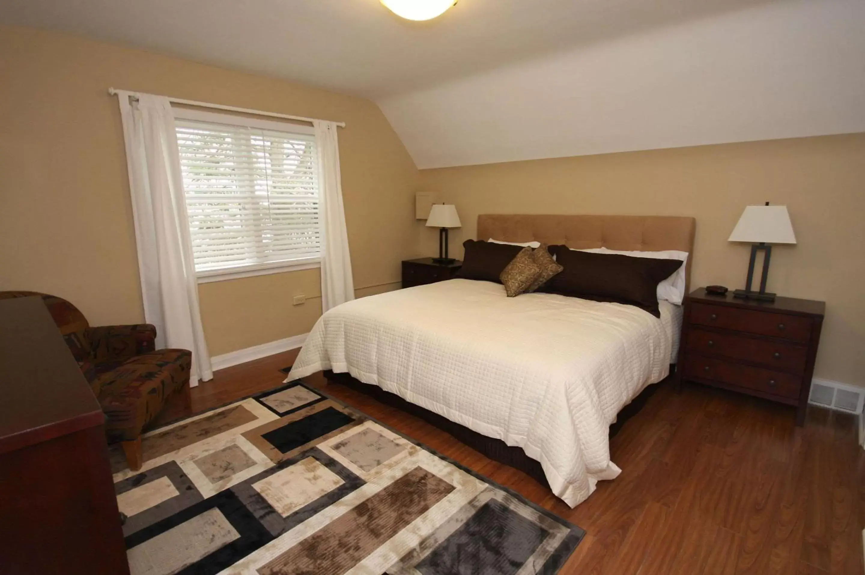 Bedroom, Bed in Bayview Wildwood Resort, Ascend Hotel Collection