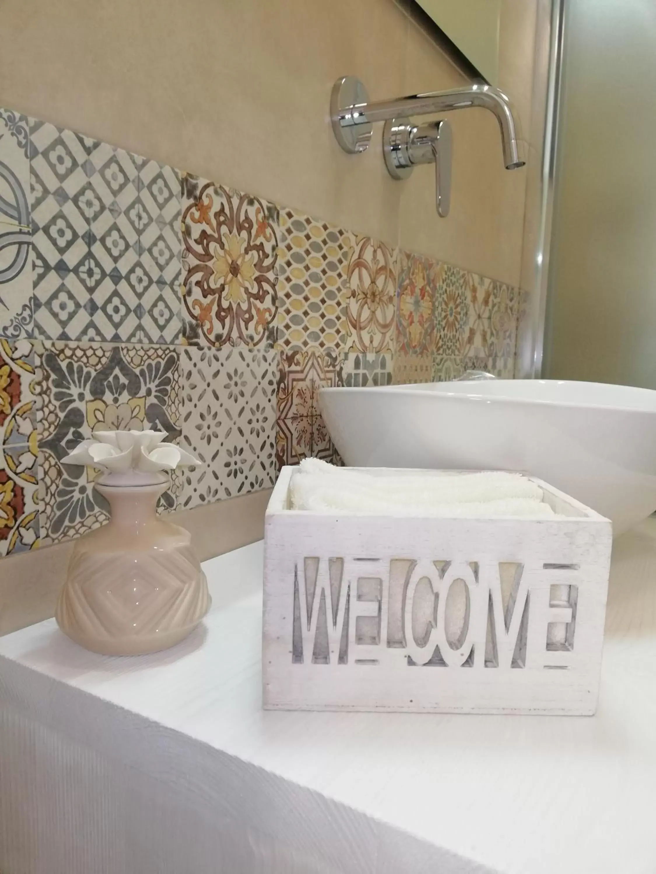 Decorative detail, Bathroom in DAMALU'