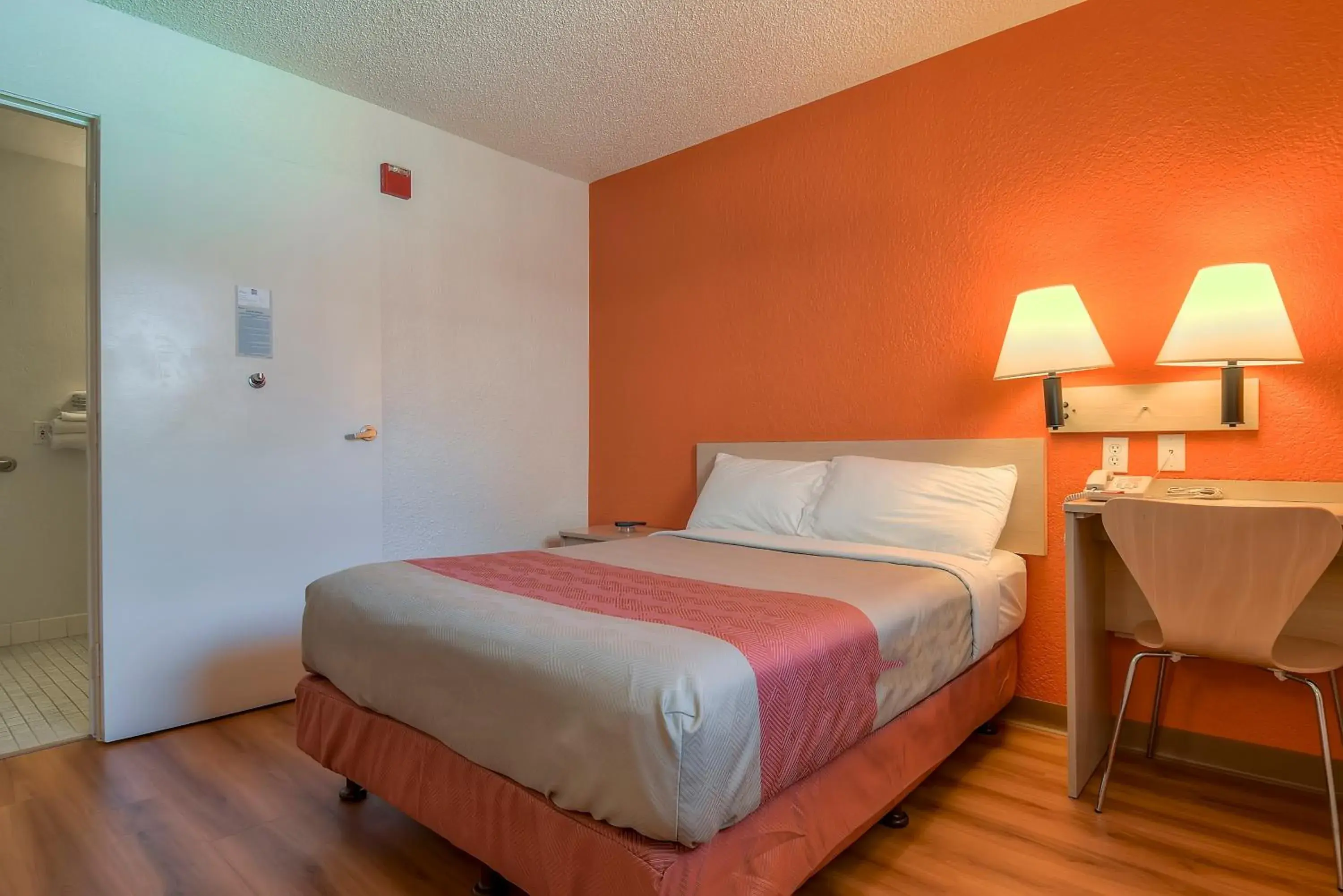 Bed in Motel 6-Rowland Heights, CA - Los Angeles - Pomona