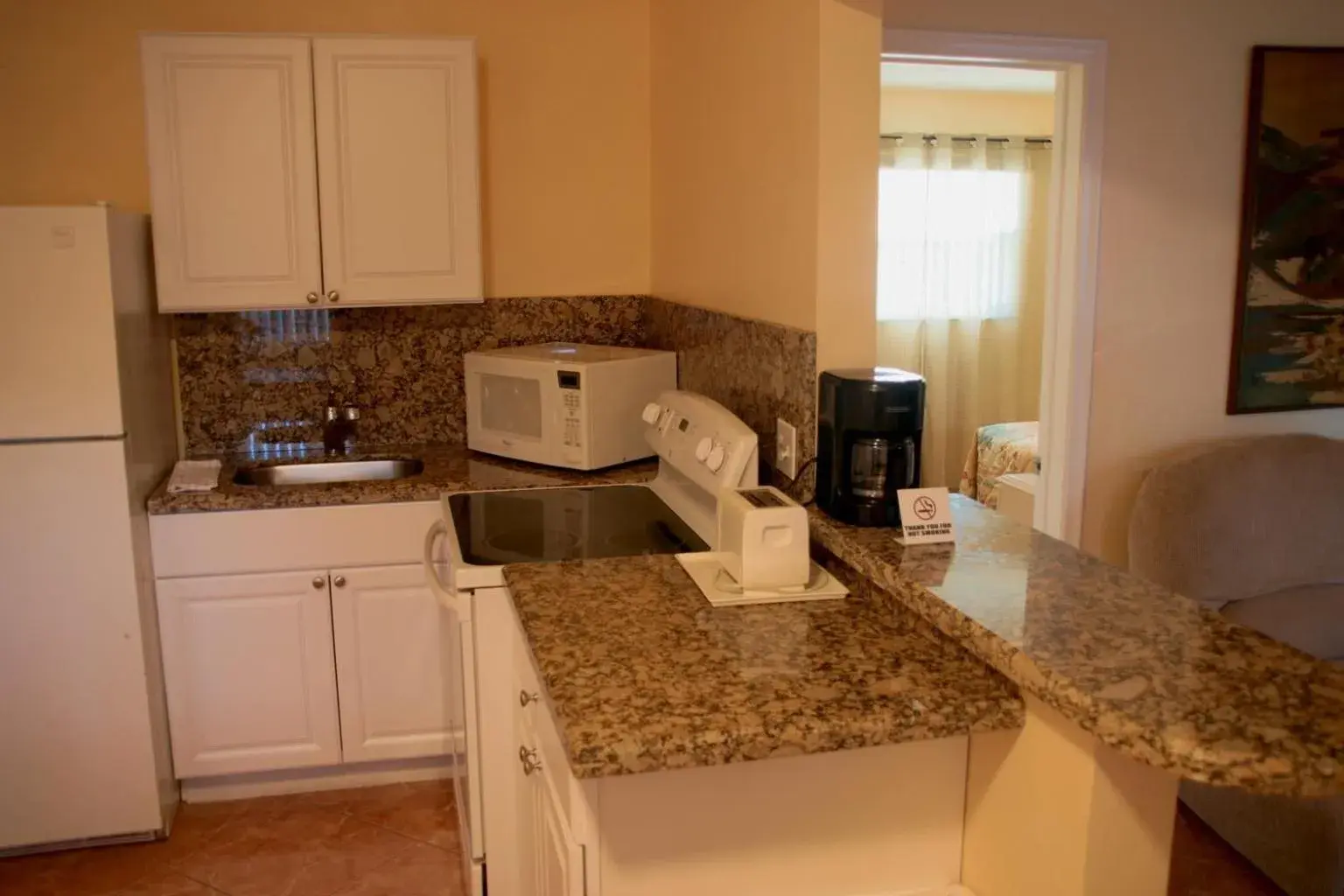 Kitchen or kitchenette, Kitchen/Kitchenette in Lago Mar Motel and Apartments