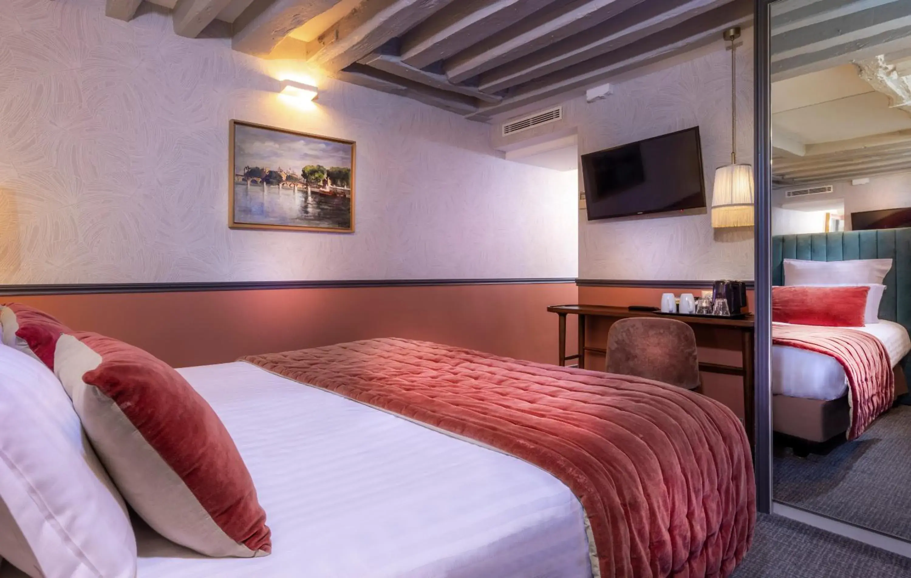 Bedroom, Bed in Dauphine Saint Germain Bedroom, Bed in Dauphine Saint Germain