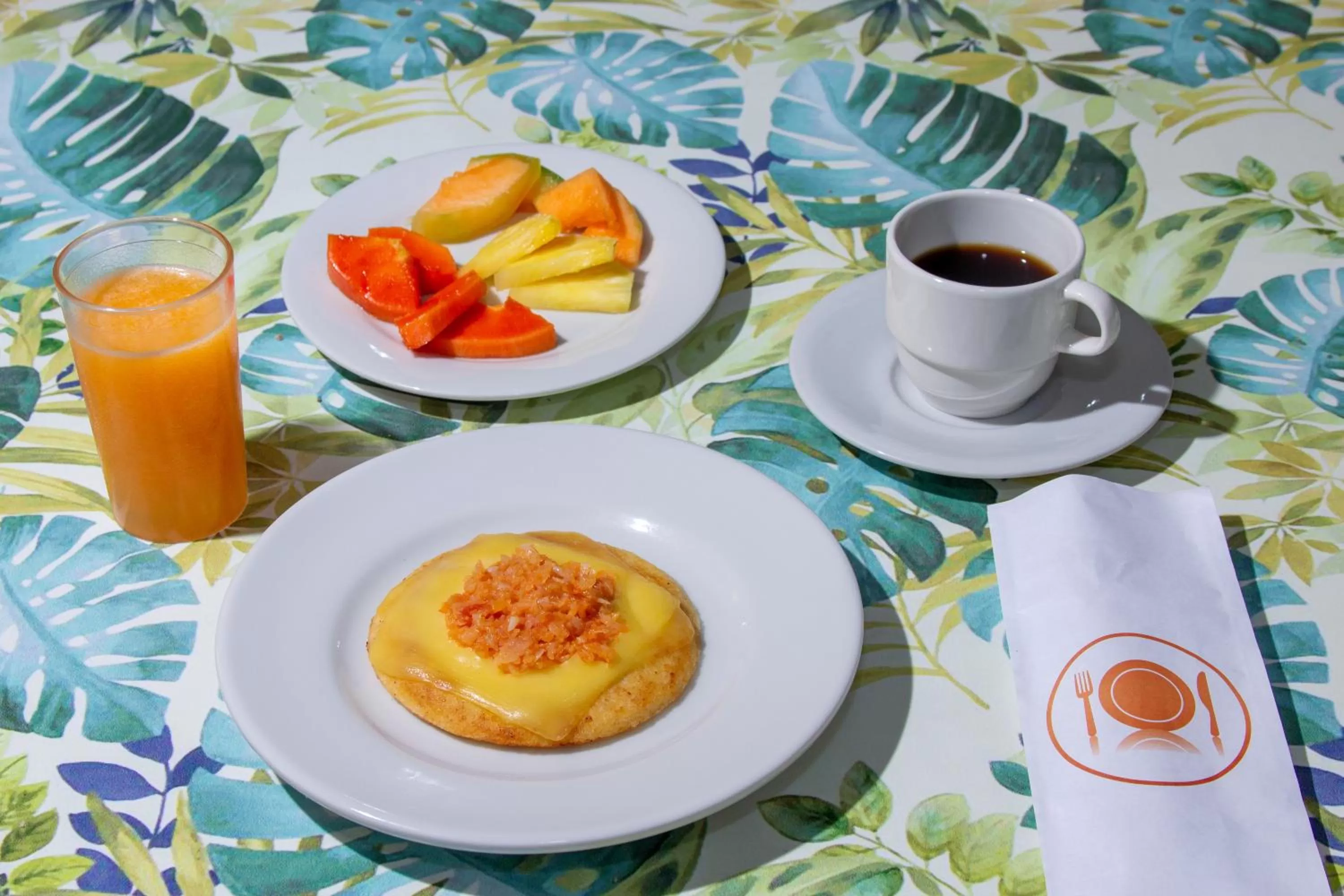 Food and drinks in Hotel Bocagrande By GEH Suites