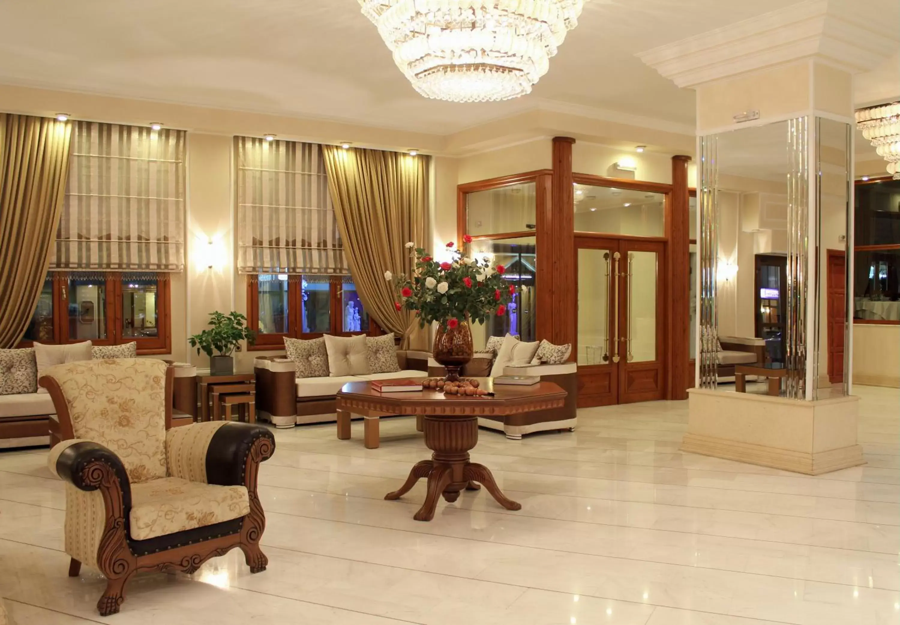 Living room, Lobby/Reception in Famissi Hotel