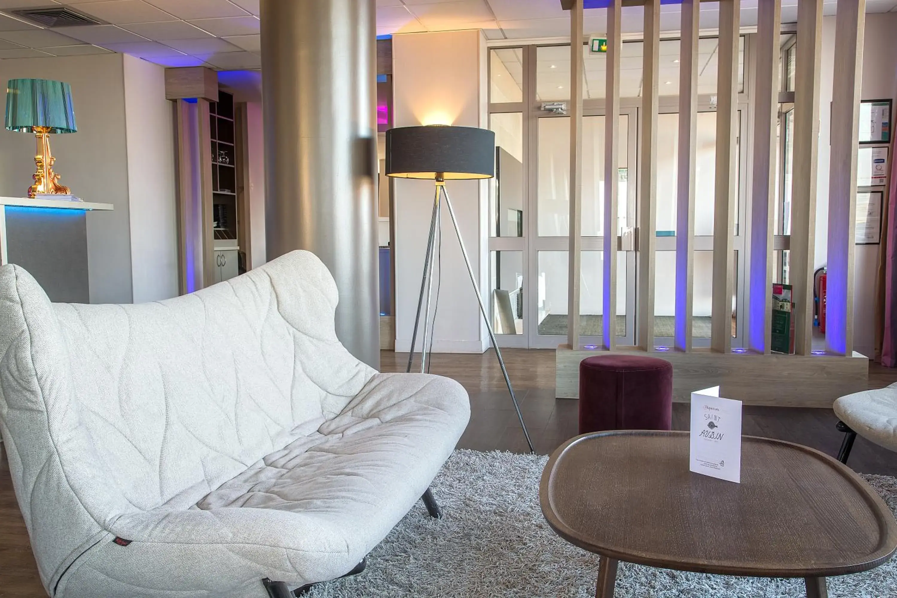 Lounge or bar, Seating Area in Le Saint-Aubin