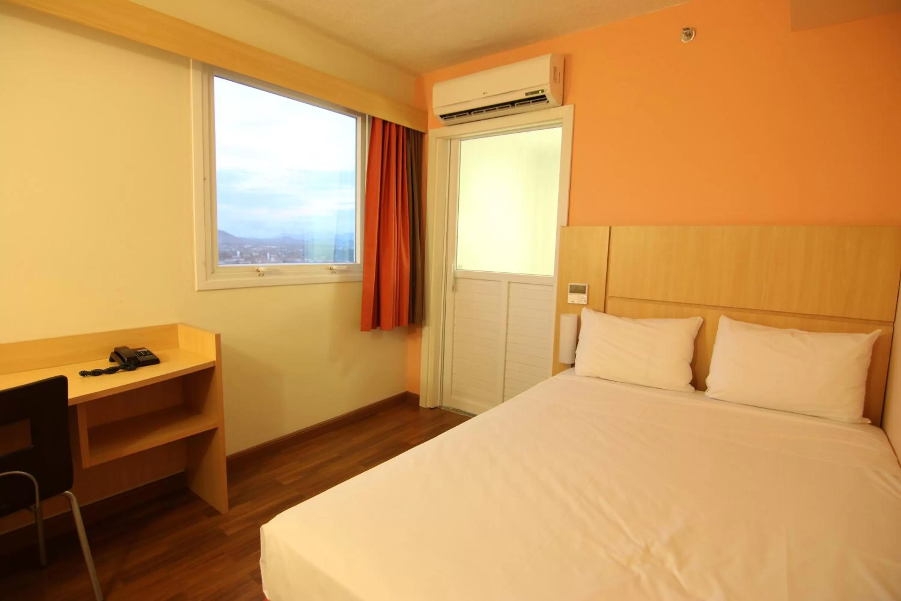 Bedroom, Bed in Samba Itaboraí