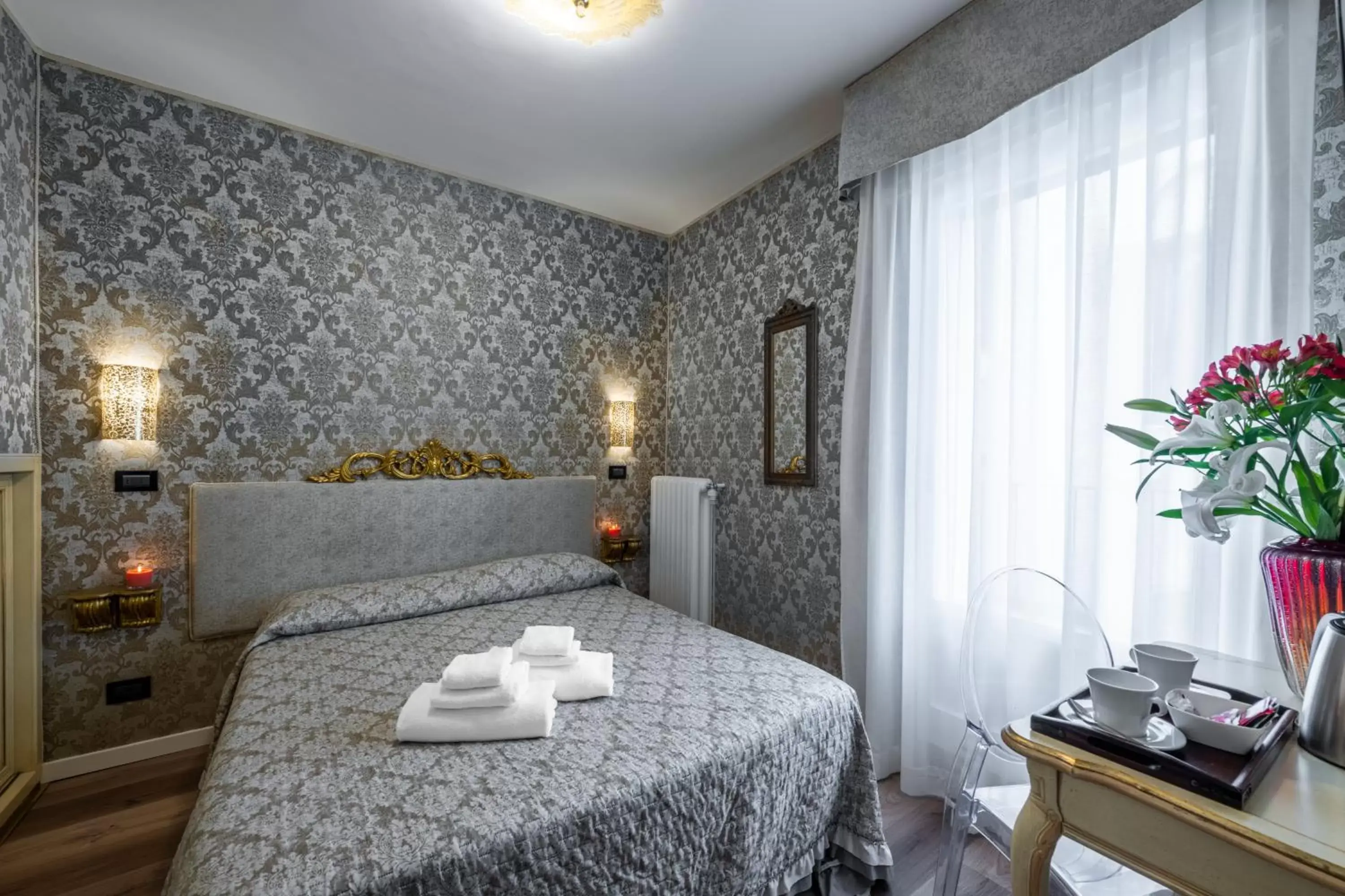 Bedroom, Bed in Hotel Apostoli Garden