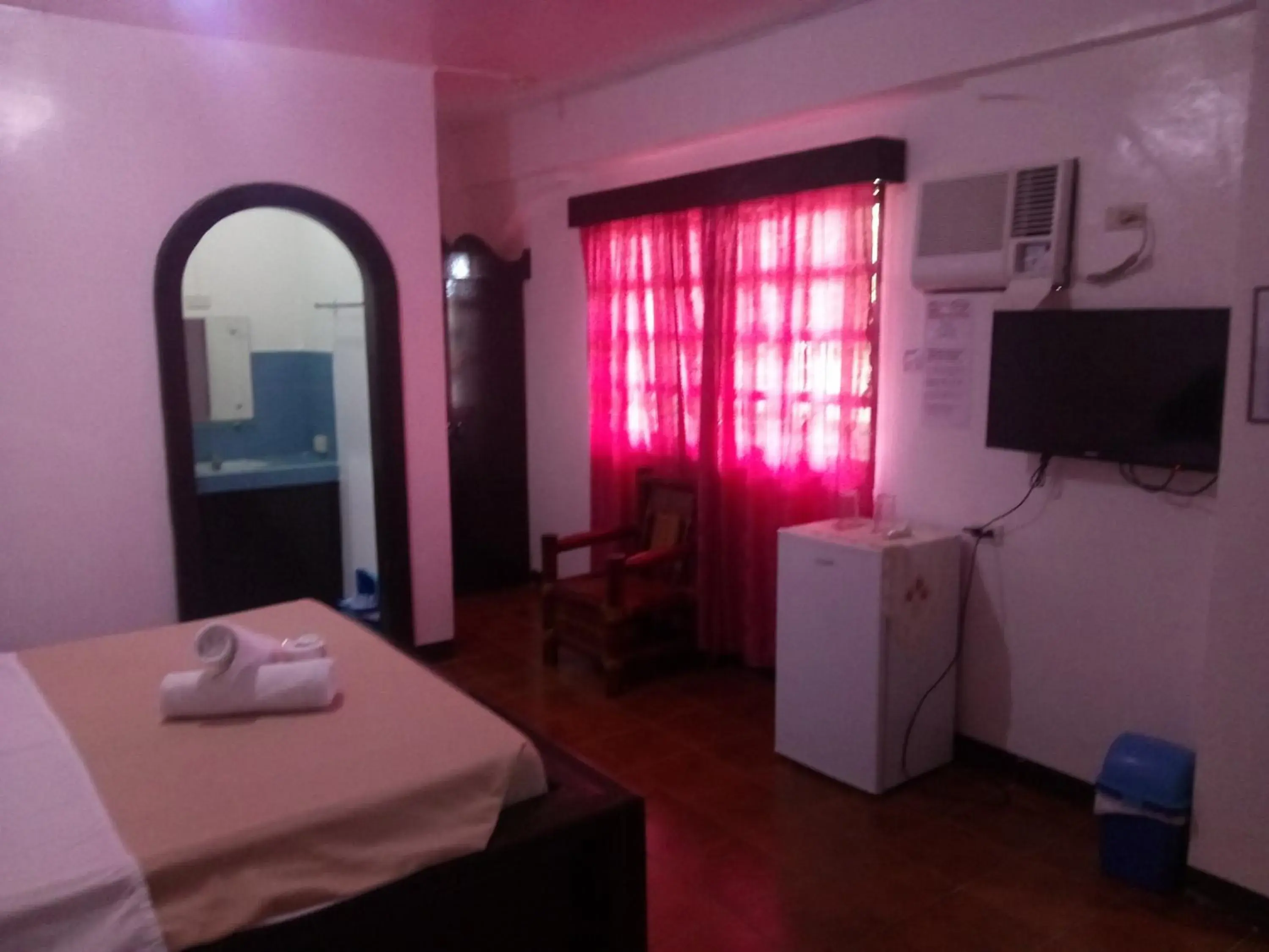 TV and multimedia, Bed in Seashore Beach Resort TV and multimedia, Bed in Seashore Beach Resort