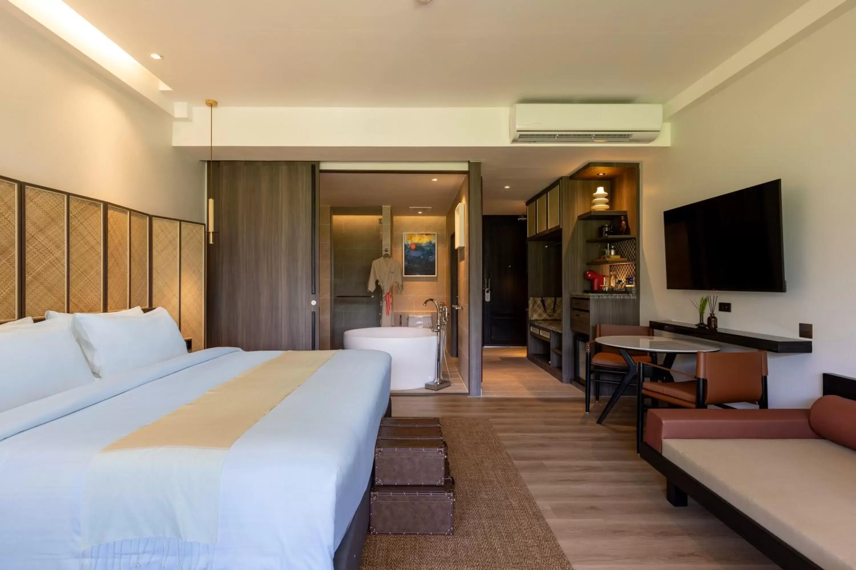 Bedroom, TV/Entertainment Center in Kachonghills Tented Resort Trang