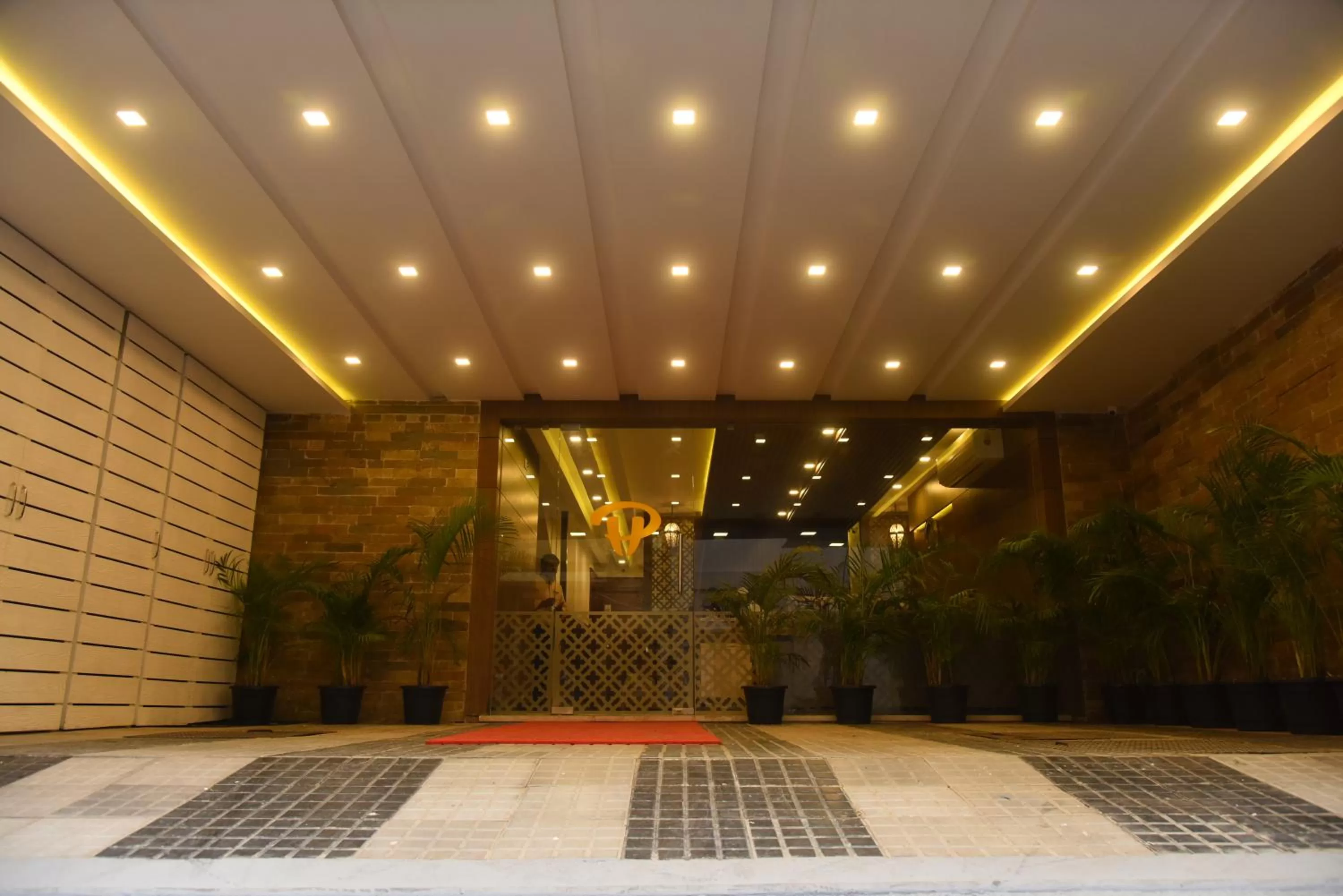 Facade/entrance in The Hydel Park - Business Class Hotel - Near Central Railway Station
