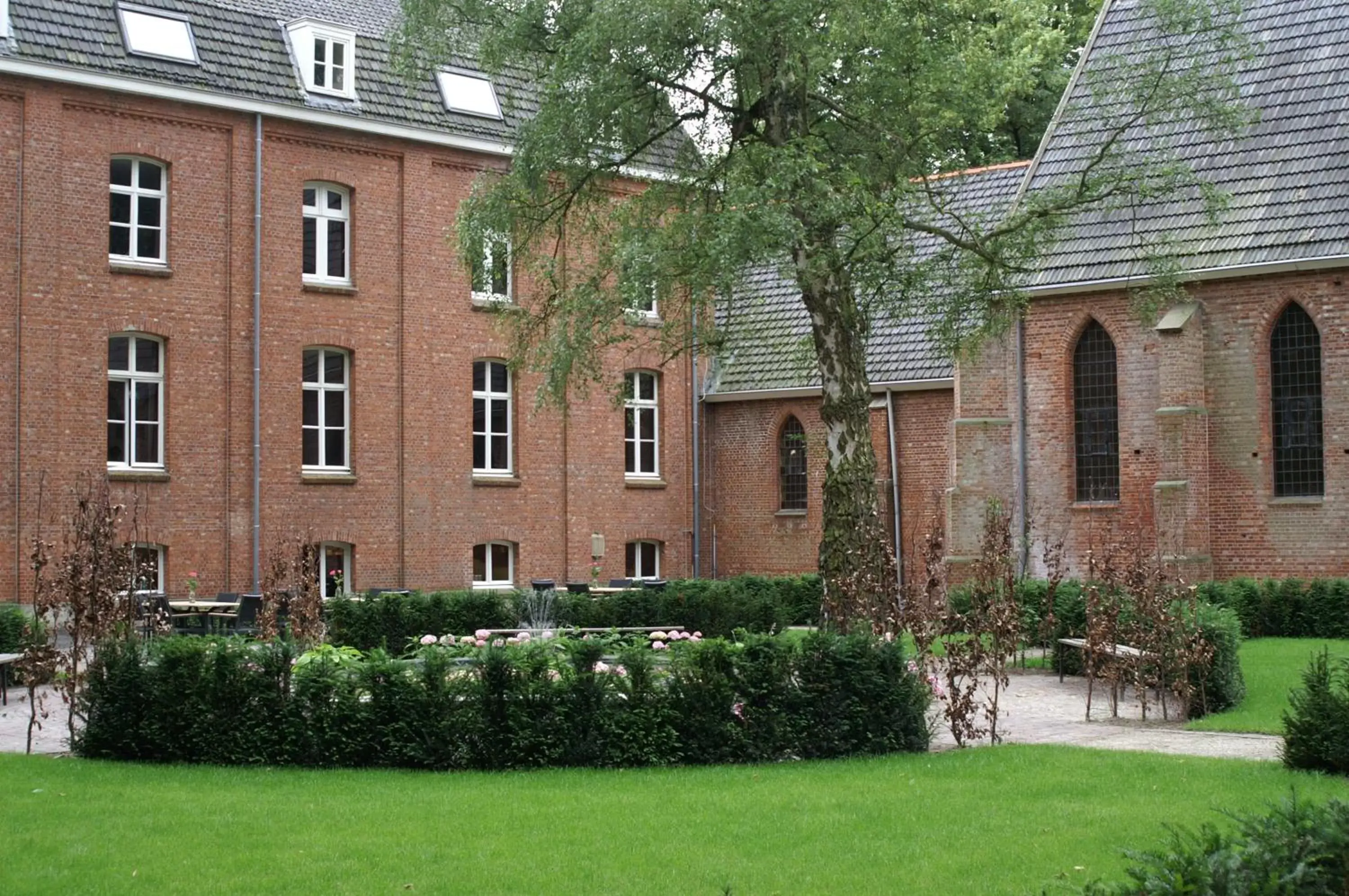 Garden, Property Building in Klooster Nieuwkerk Goirle