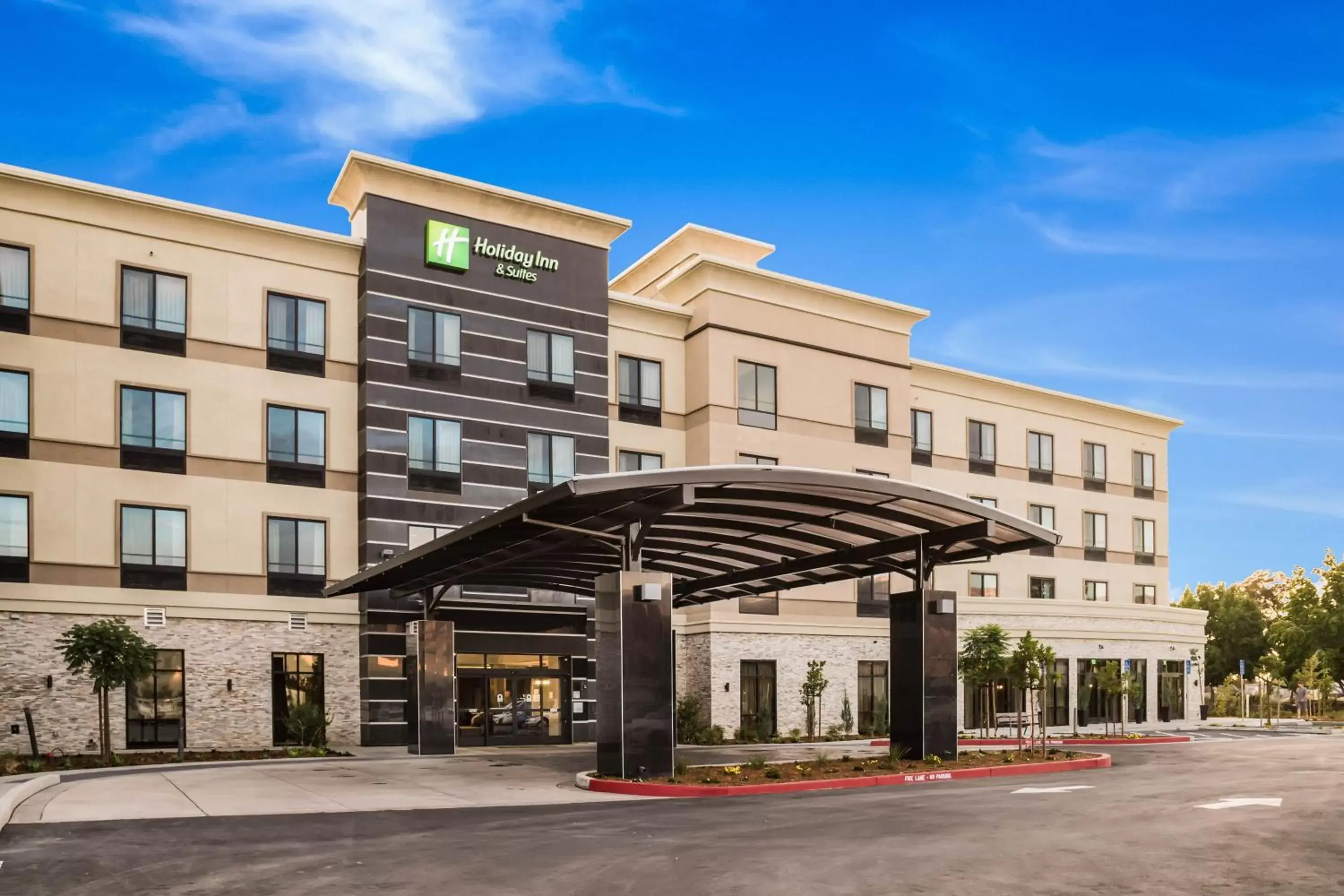 Property building in Holiday Inn Hotel & Suites Silicon Valley – Milpitas, an IHG Hotel
