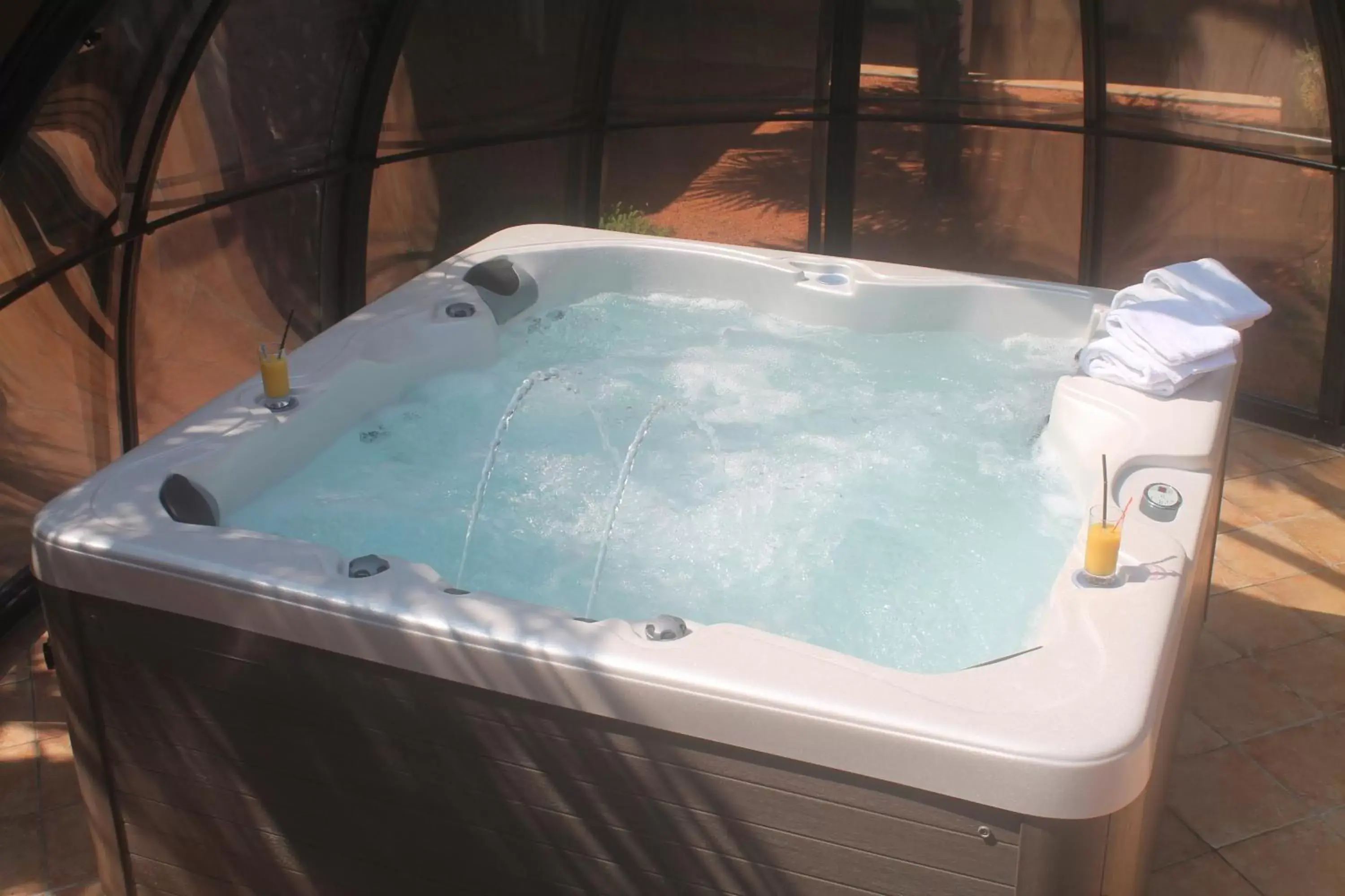 Hot Tub, Spa/Wellness in The Originals City, Hôtel La Closerie, Nantes Nord (Inter-Hotel)