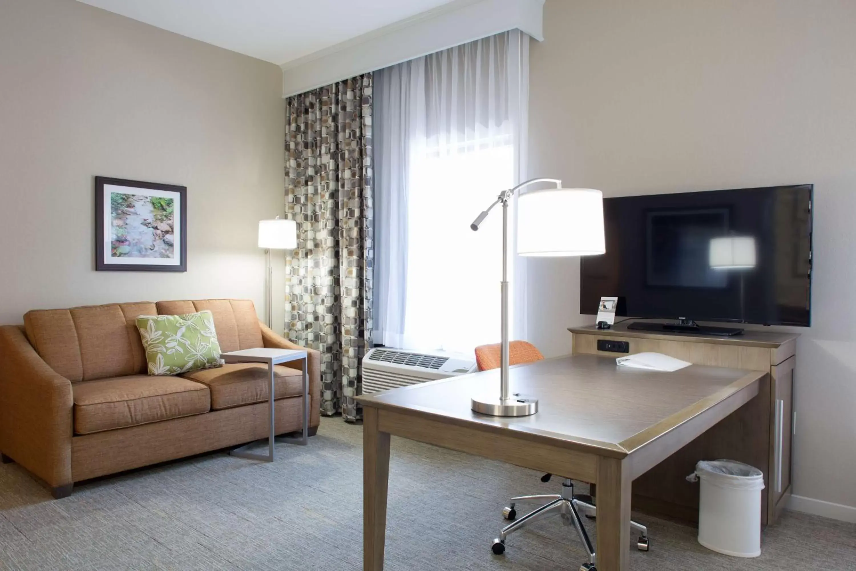 Bed, TV/Entertainment Center in Hampton Inn & Suites Whitefish