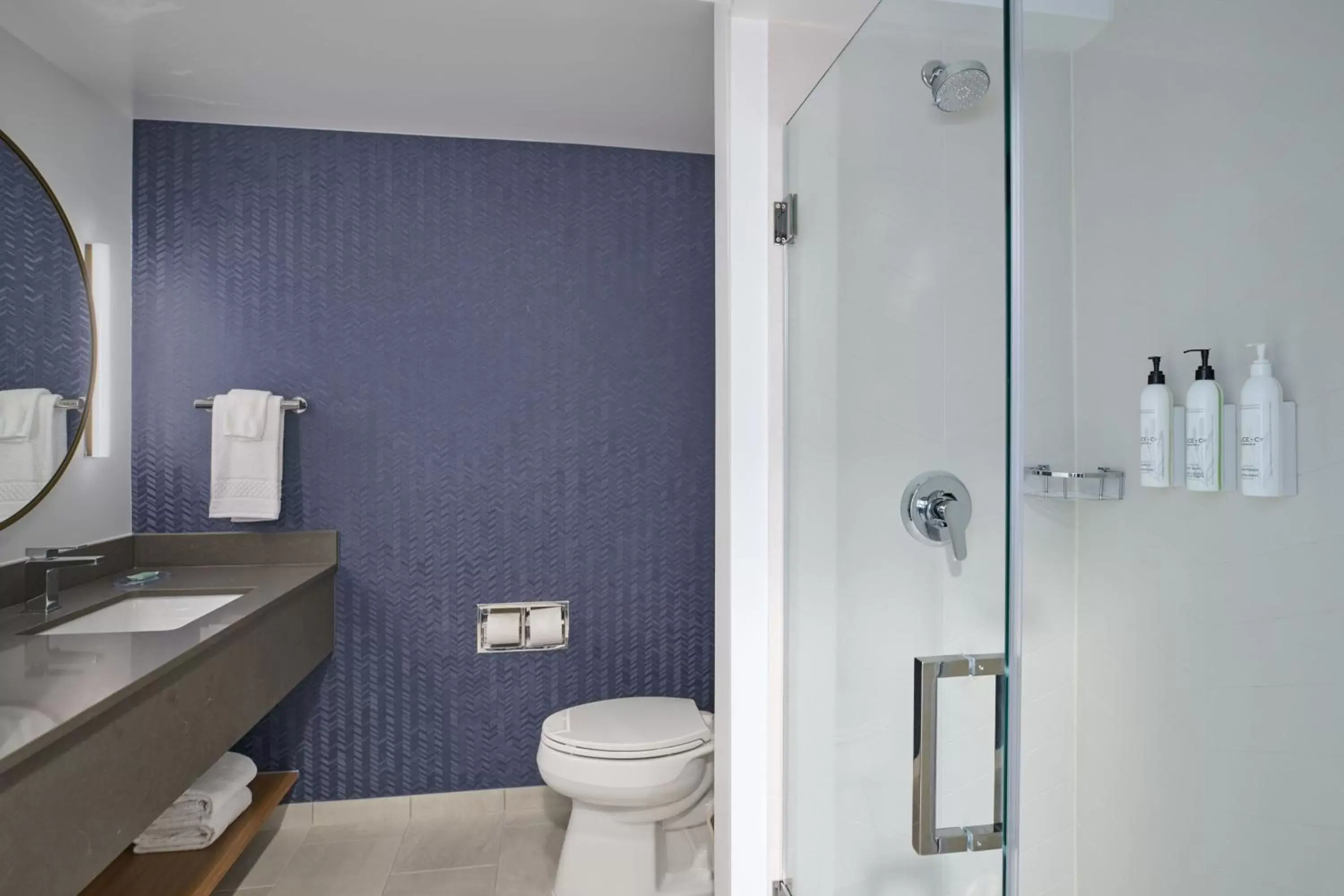 Bathroom in Fairfield Inn and Suites by Marriott Winchester