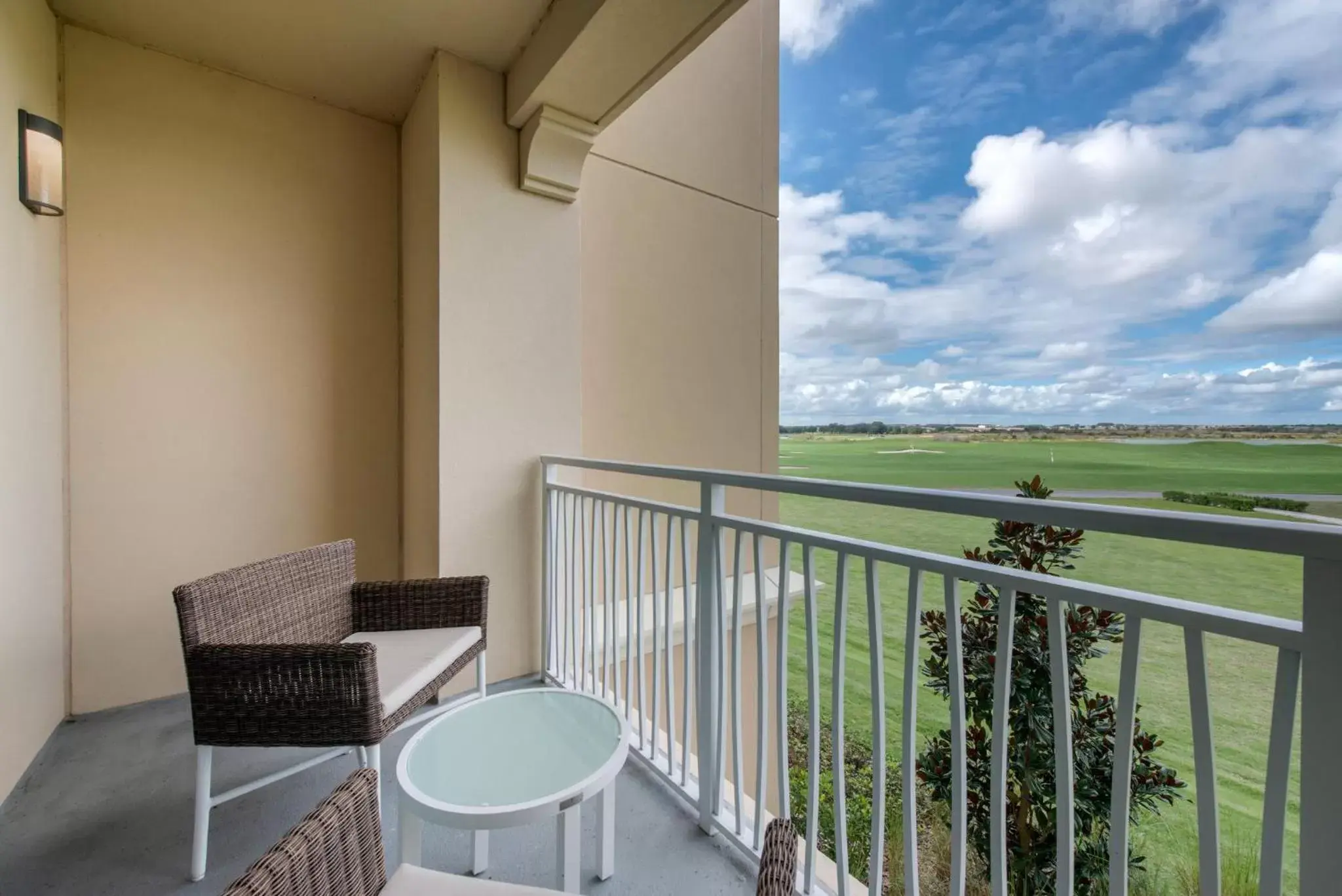 Photo of the whole room, Balcony/Terrace in Omni Orlando Resort at Championsgate