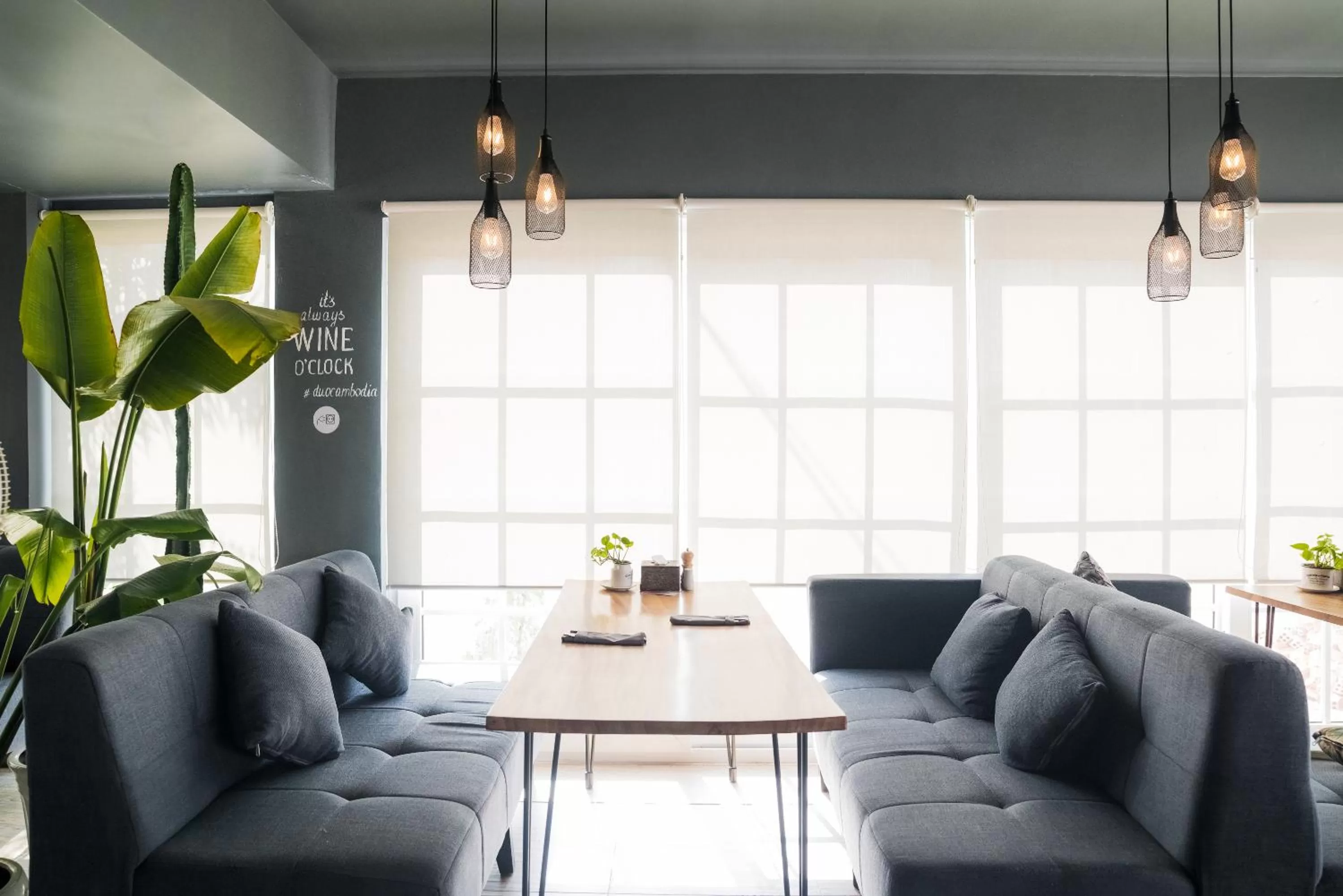 Restaurant/places to eat in White Boutique Hotel and Residences