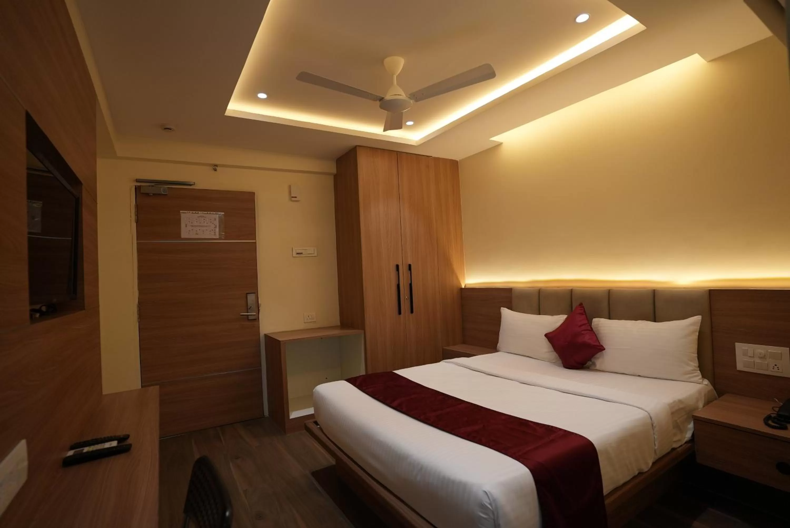 Bed in Eden Park Boutique Hotel