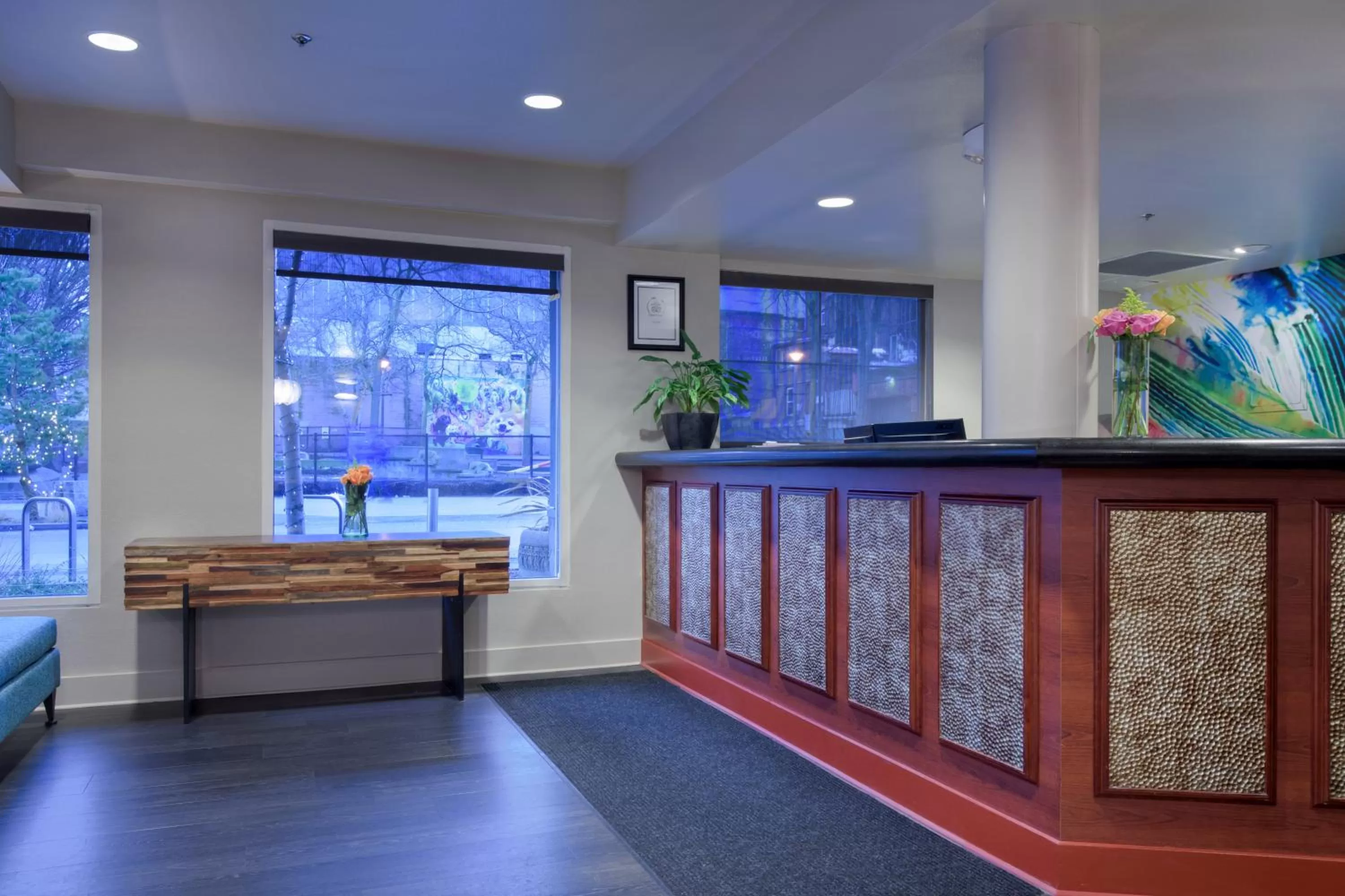 Lobby or reception in Belltown Inn