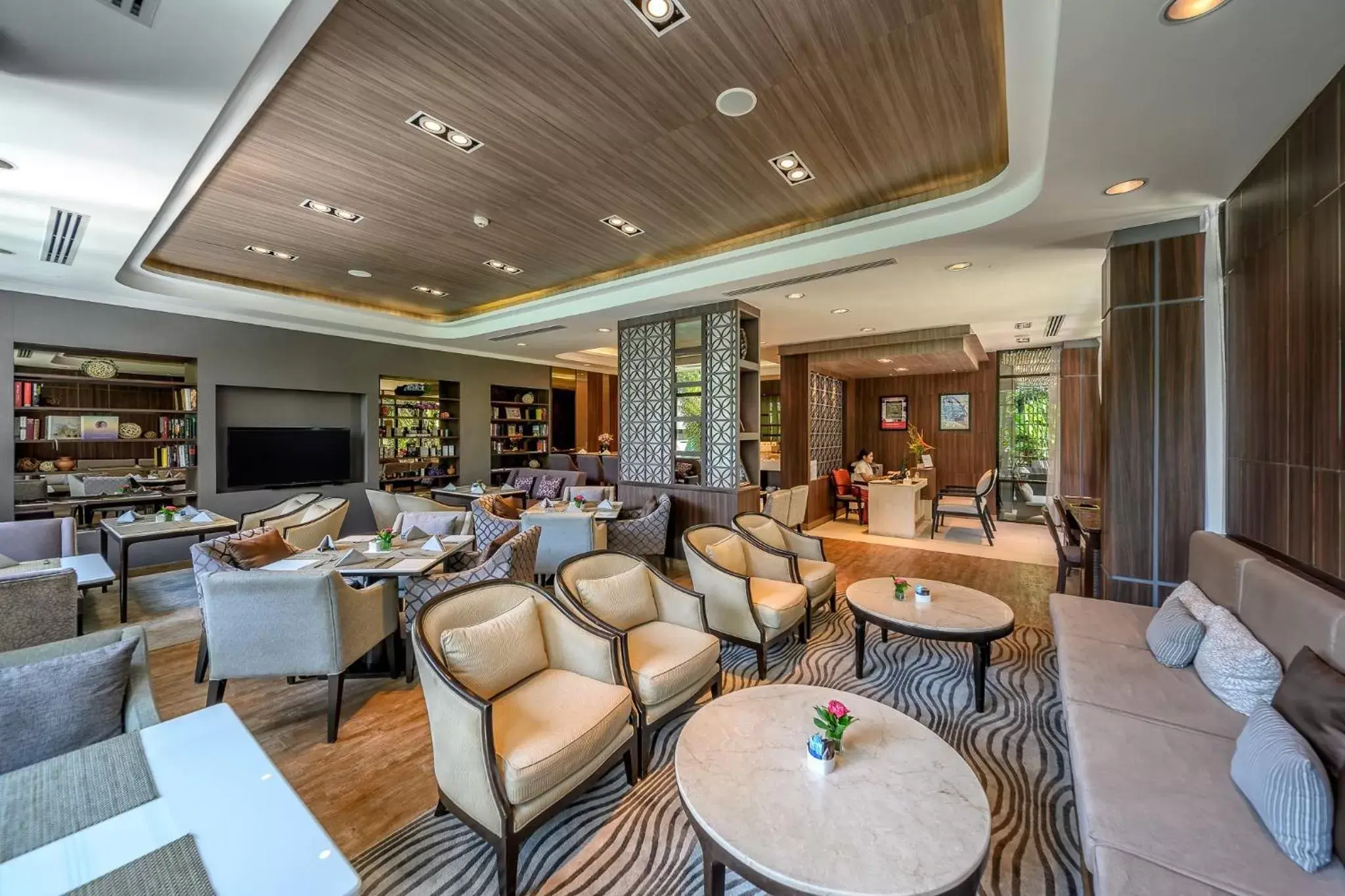Area and facilities, Lounge/Bar in Centara Grand Beach Resort & Villas Krabi