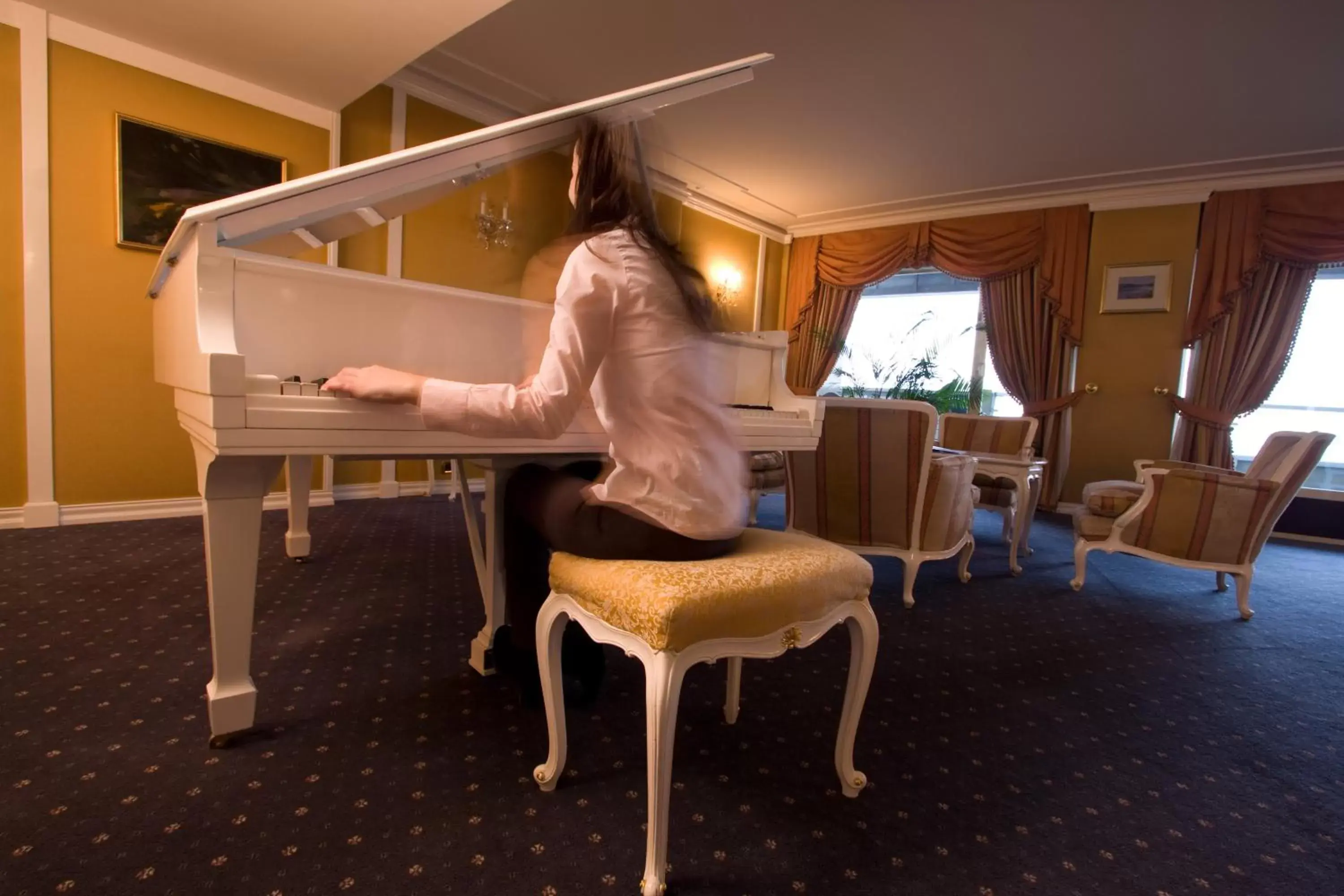 Lounge or bar in Grand Hotel Bucharest