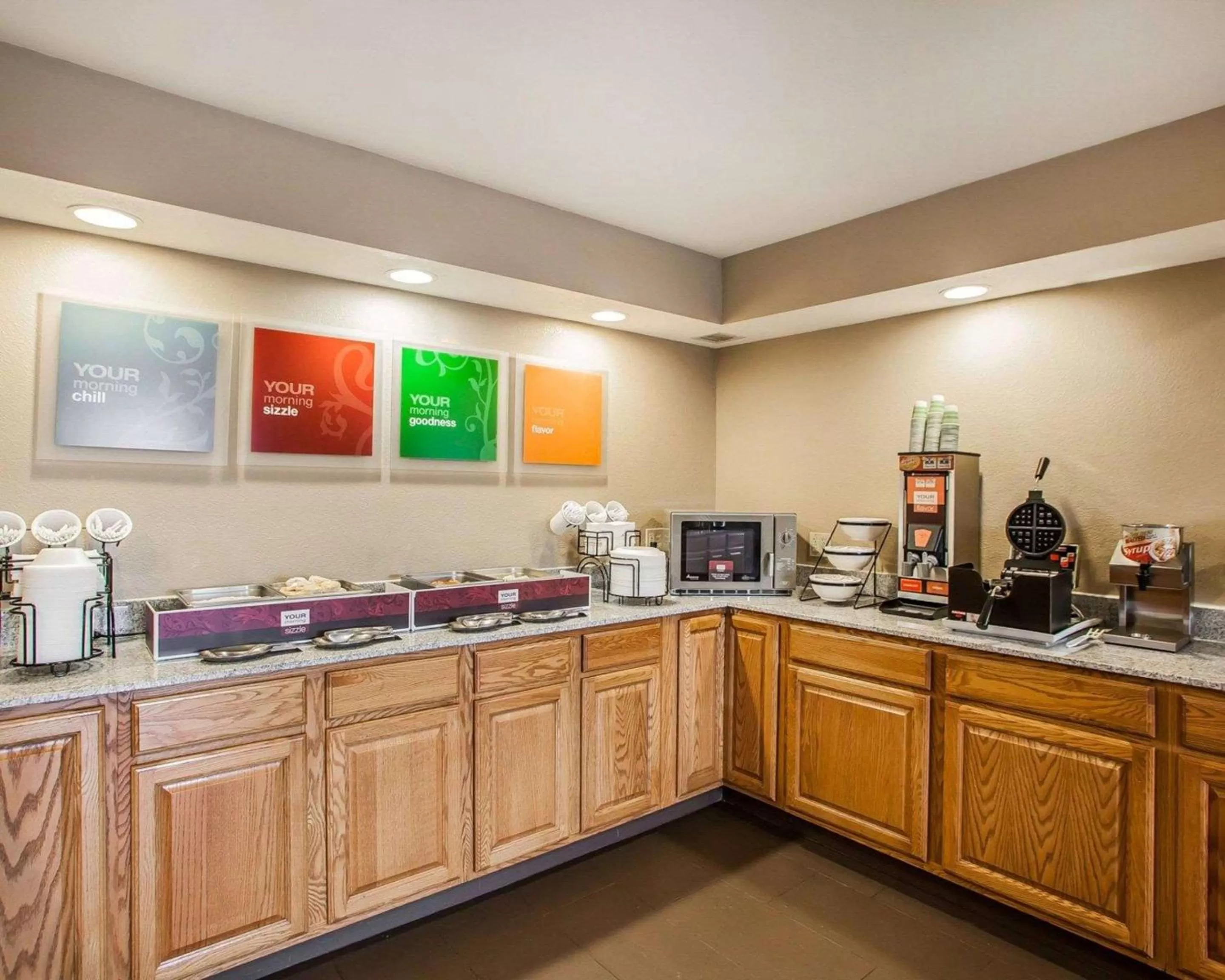 Restaurant/places to eat in Comfort Inn Marshalltown South