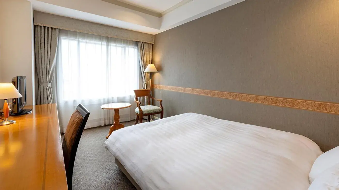 Bed in Hotel Cadenza Tokyo