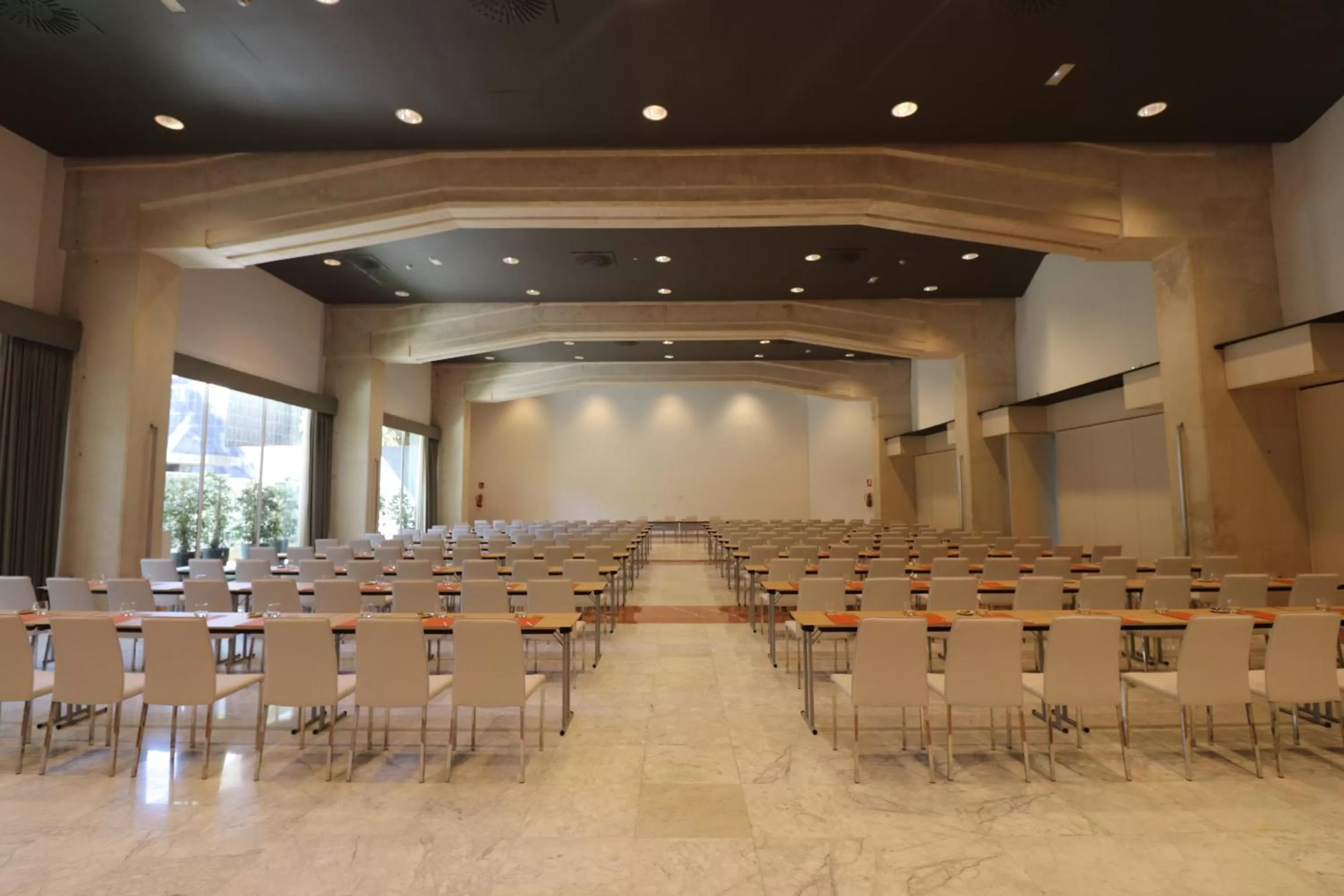 Meeting/conference room in Silken Al-Andalus Palace