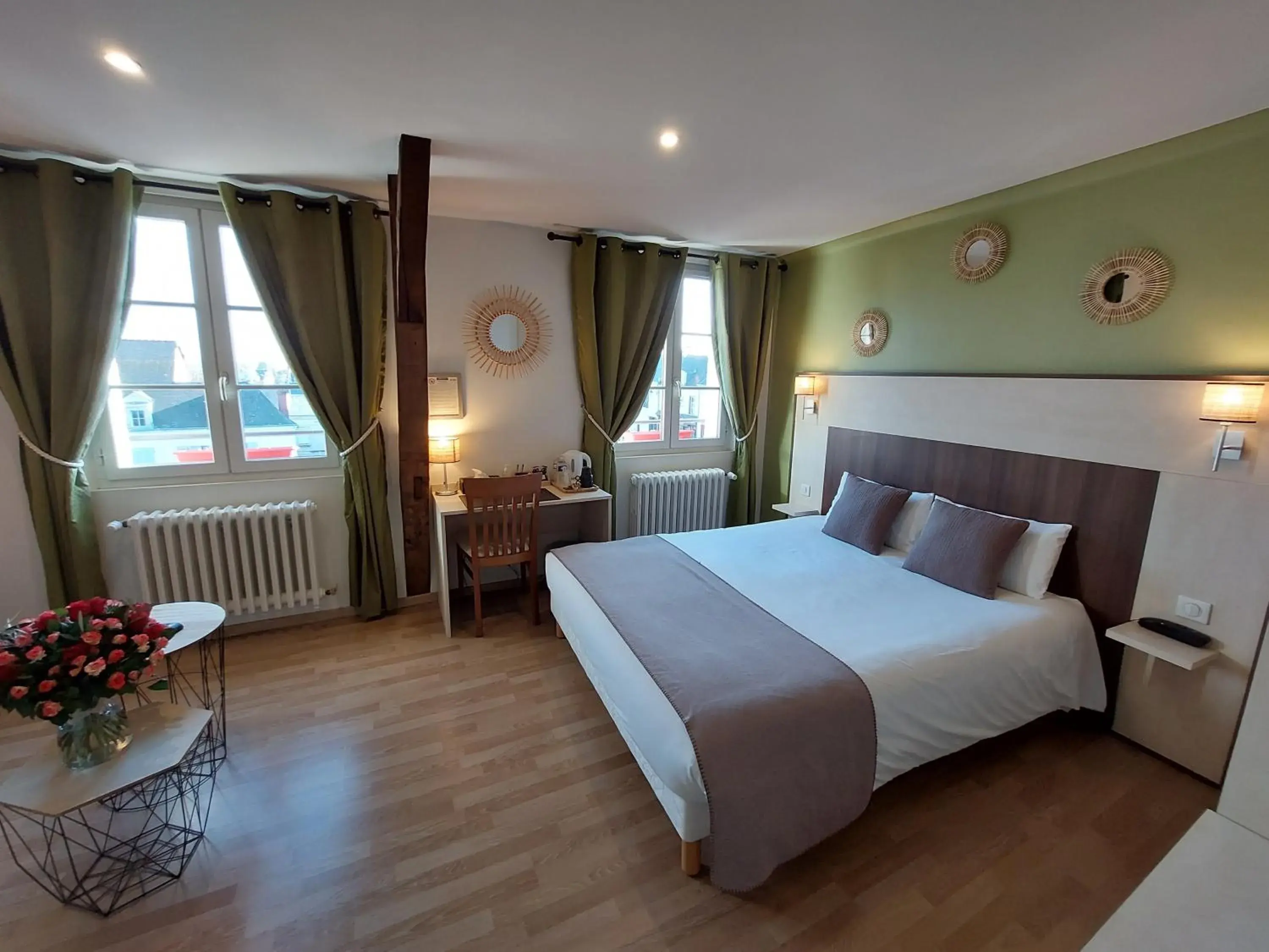 Photo of the whole room in Logis Loire Hotel - Les Cocottes