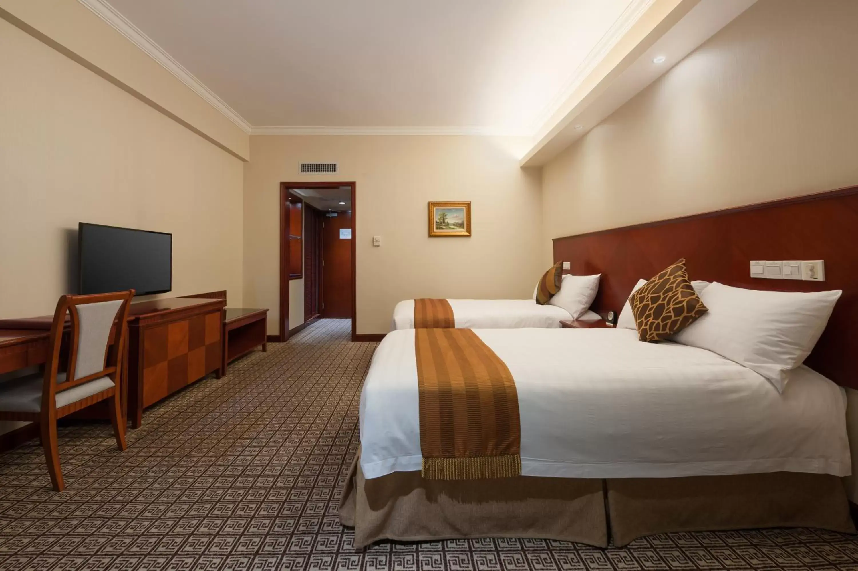 Bed in Ramada by Wyndham Pearl Guangzhou-Canton Fair Free Shuttle Bus