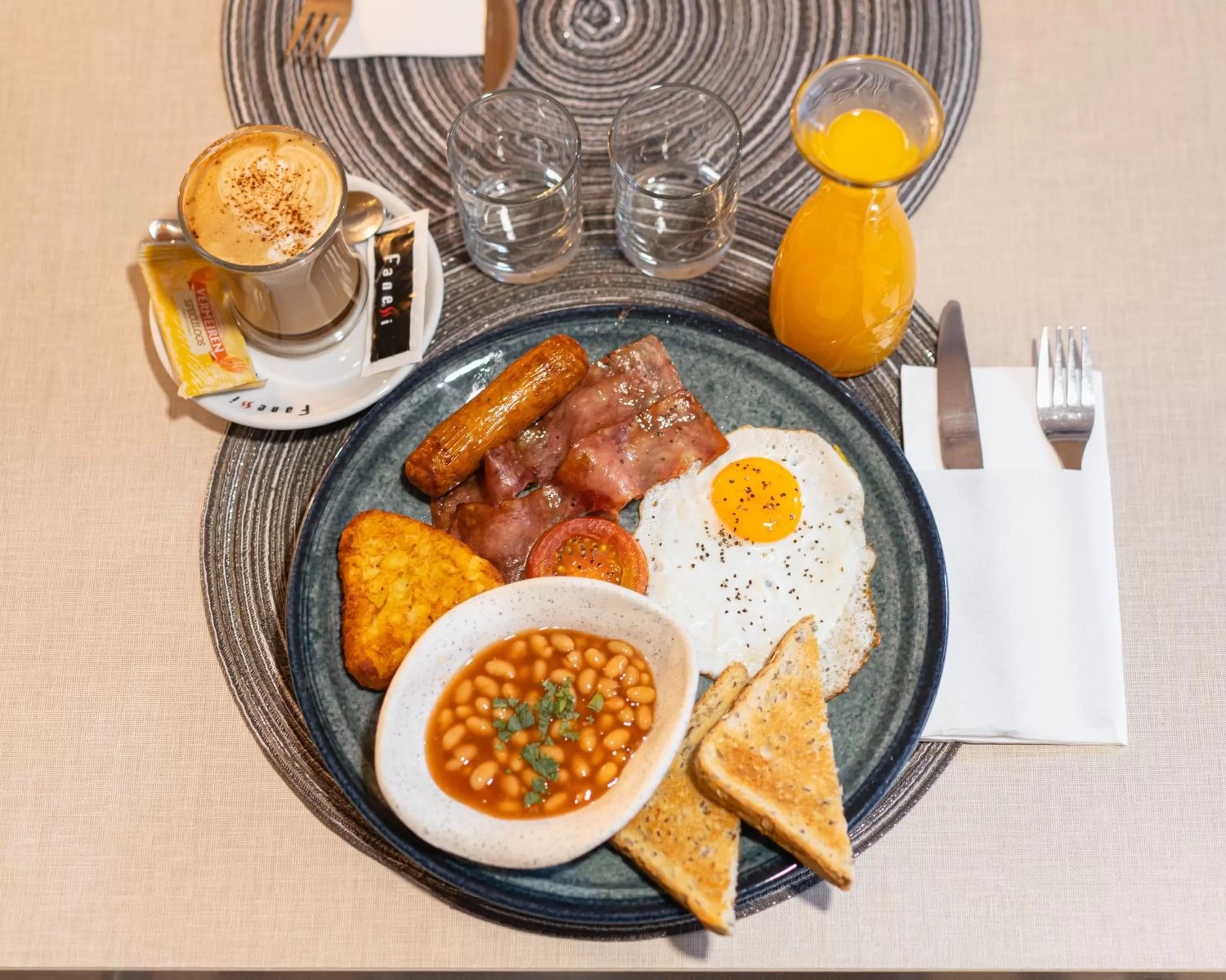 Hotel Queens - Adults Only