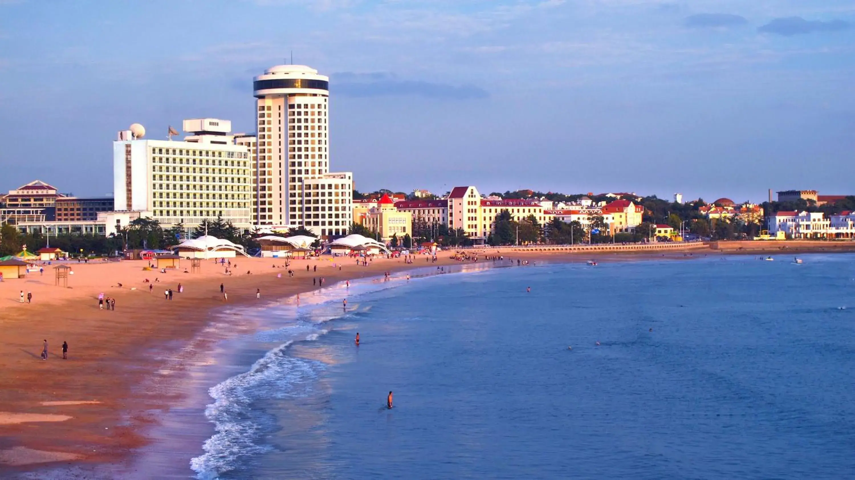Facade/entrance in Huiquan Dynasty Hotel Qingdao Facade/entrance in Huiquan Dynasty Hotel Qingdao
