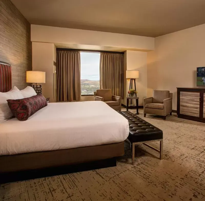 Bed in Nugget Casino Resort Bed in Nugget Casino Resort