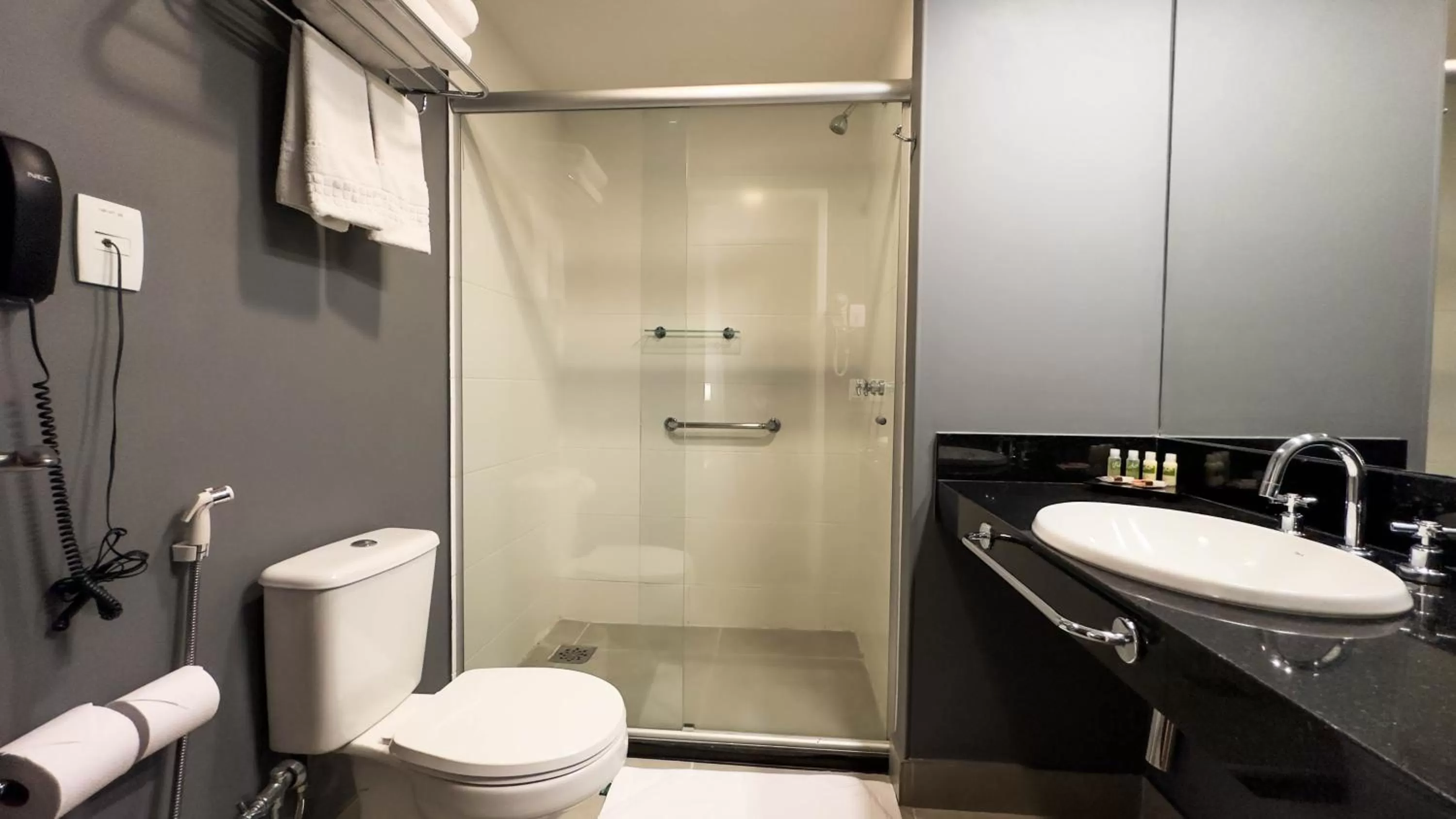 Bathroom in Hotel Vivenzo Savassi Belo Horizonte