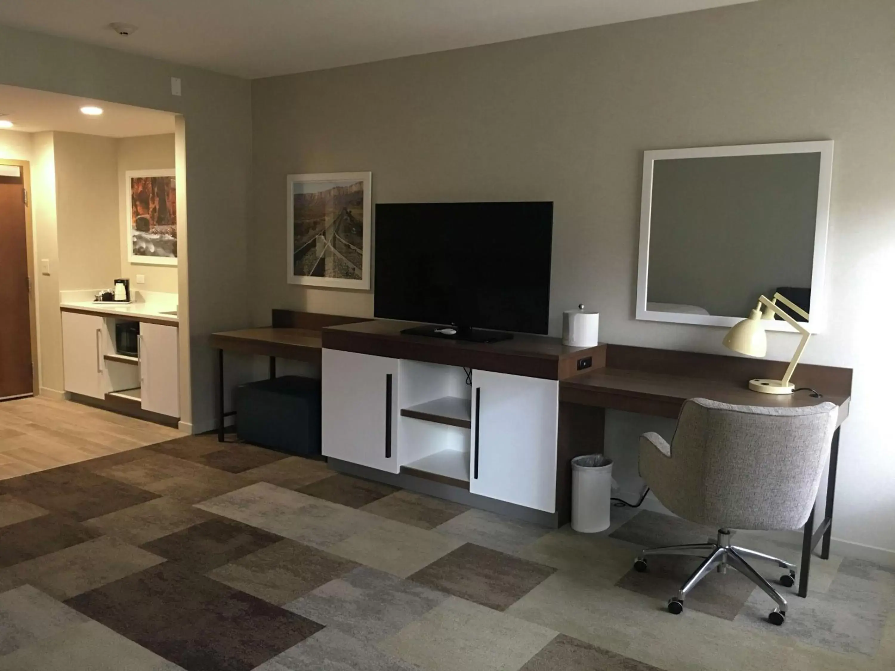 King Studio Suite - Non Smoking in Hampton Inn Salt Lake City Cottonwood King Studio Suite - Non Smoking in Hampton Inn Salt Lake City Cottonwood