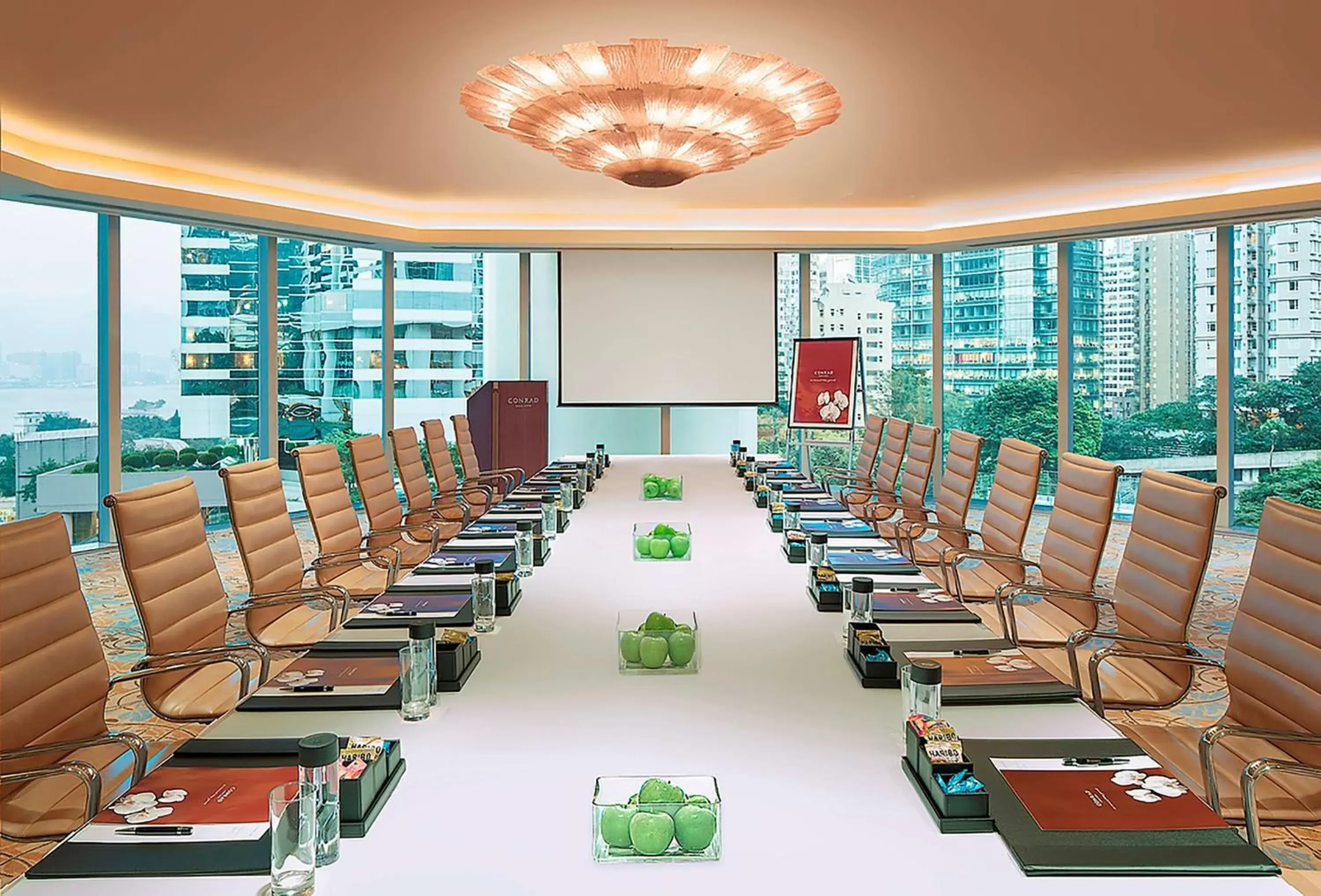 Meeting/conference room in Conrad Hong Kong