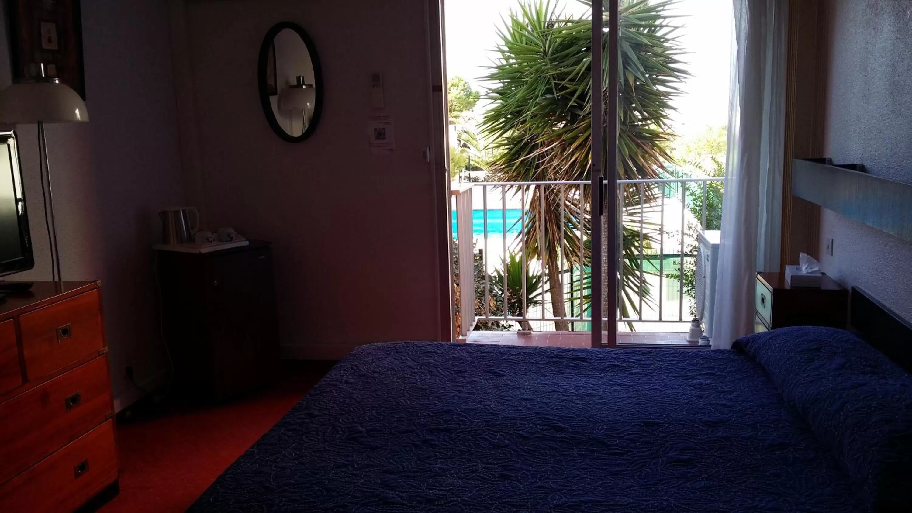 Bed in La Voile D' Or