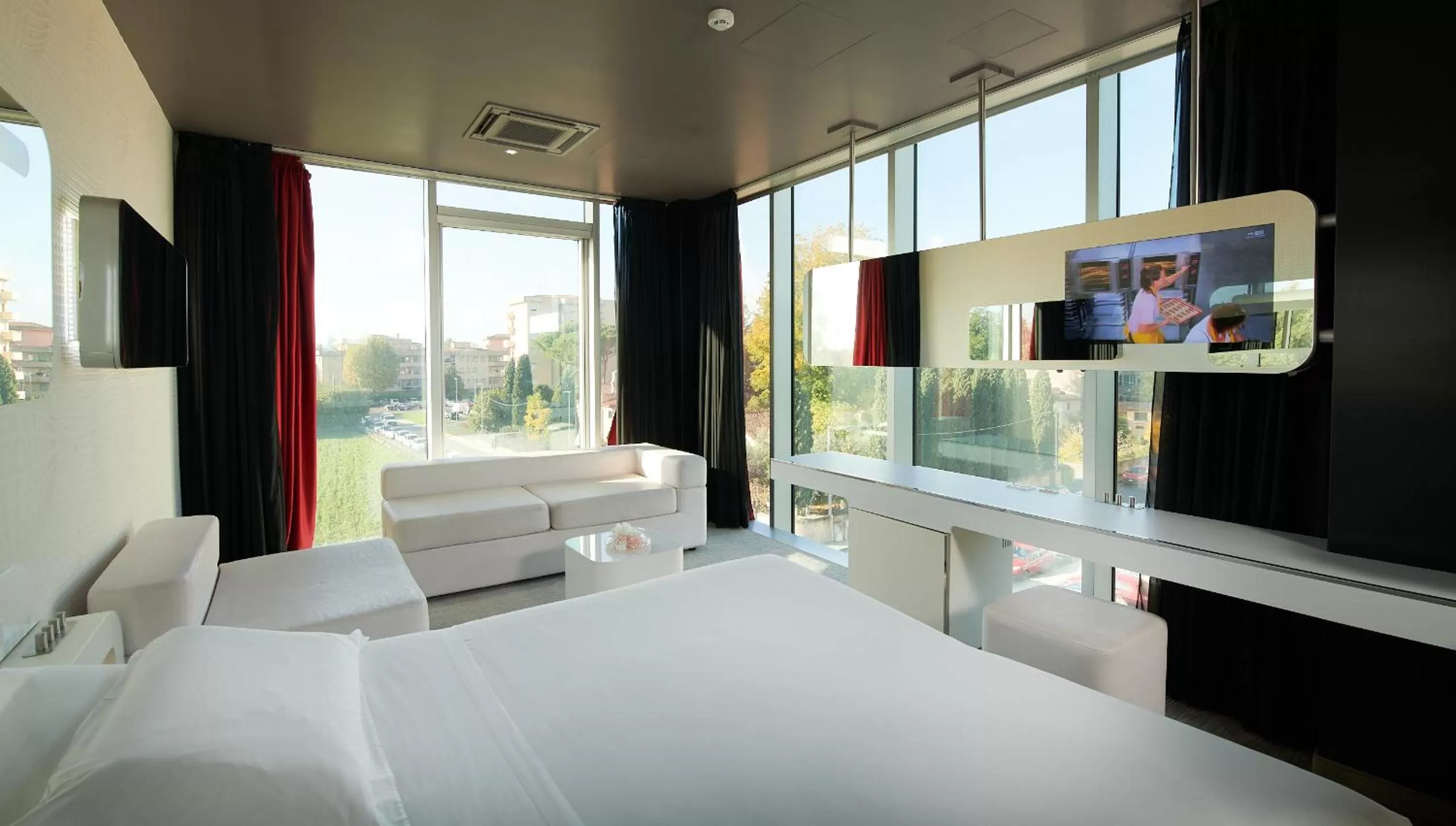 Bedroom, Bed in San Ranieri Hotel