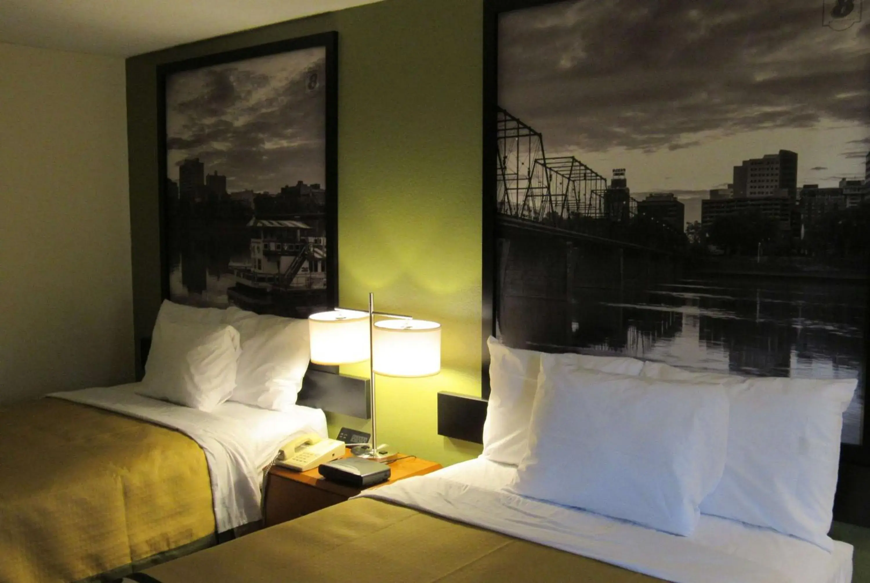 Photo of the whole room, Bed in Super 8 by Wyndham New Cumberland