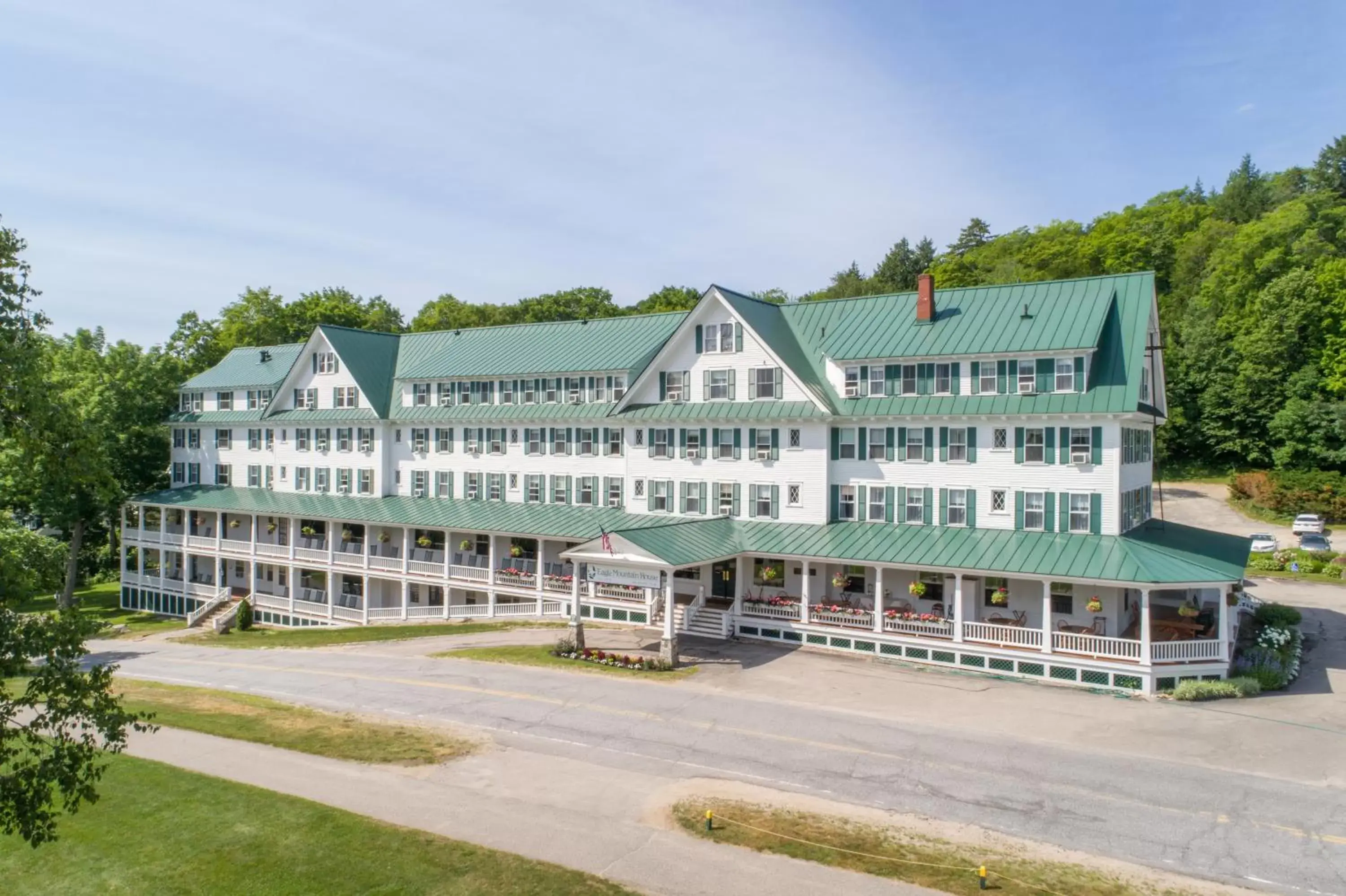 Property Building in Eagle Mountain House and Golf Club