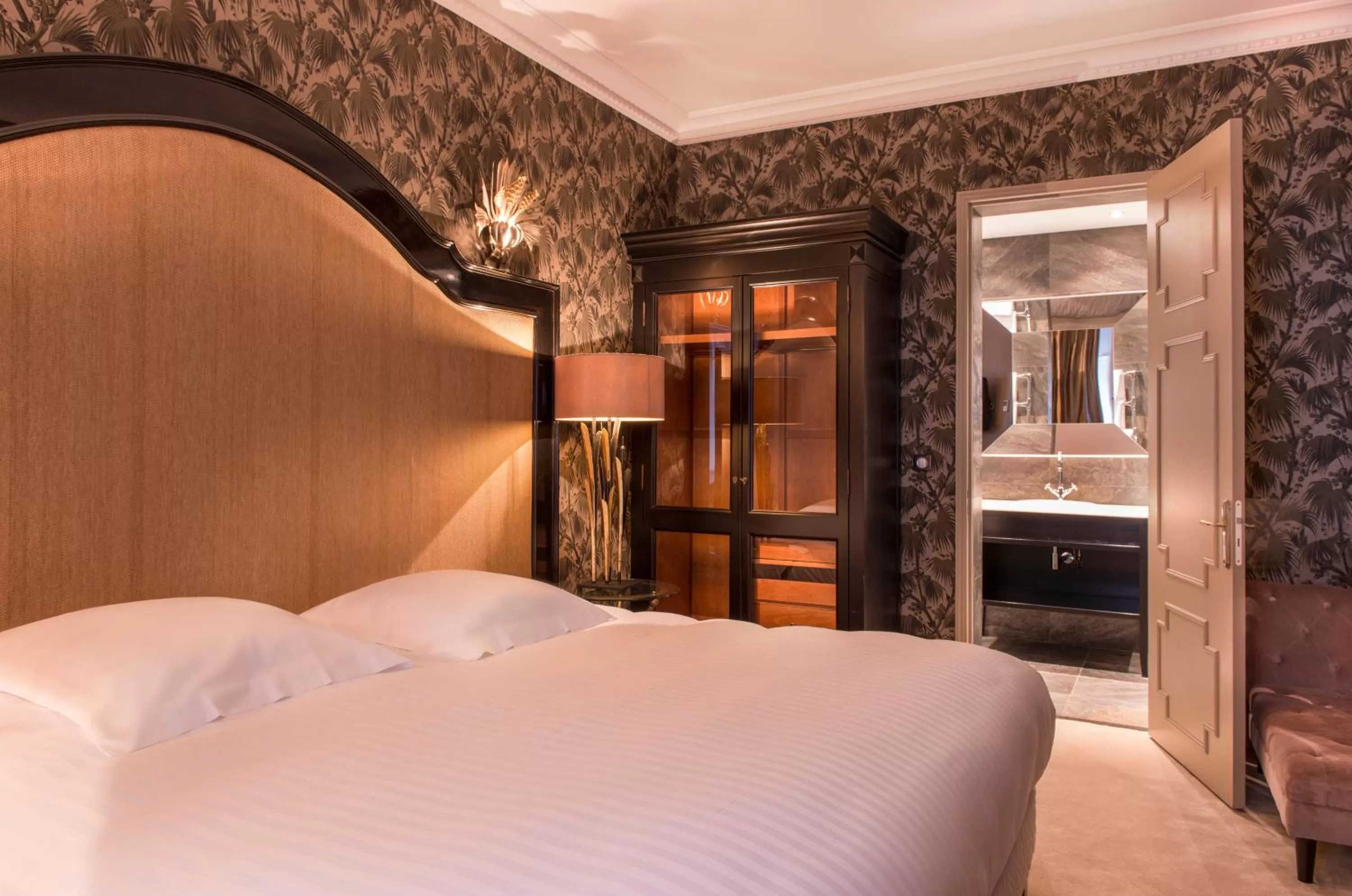 Photo of the whole room, Bed in Villa Glamour