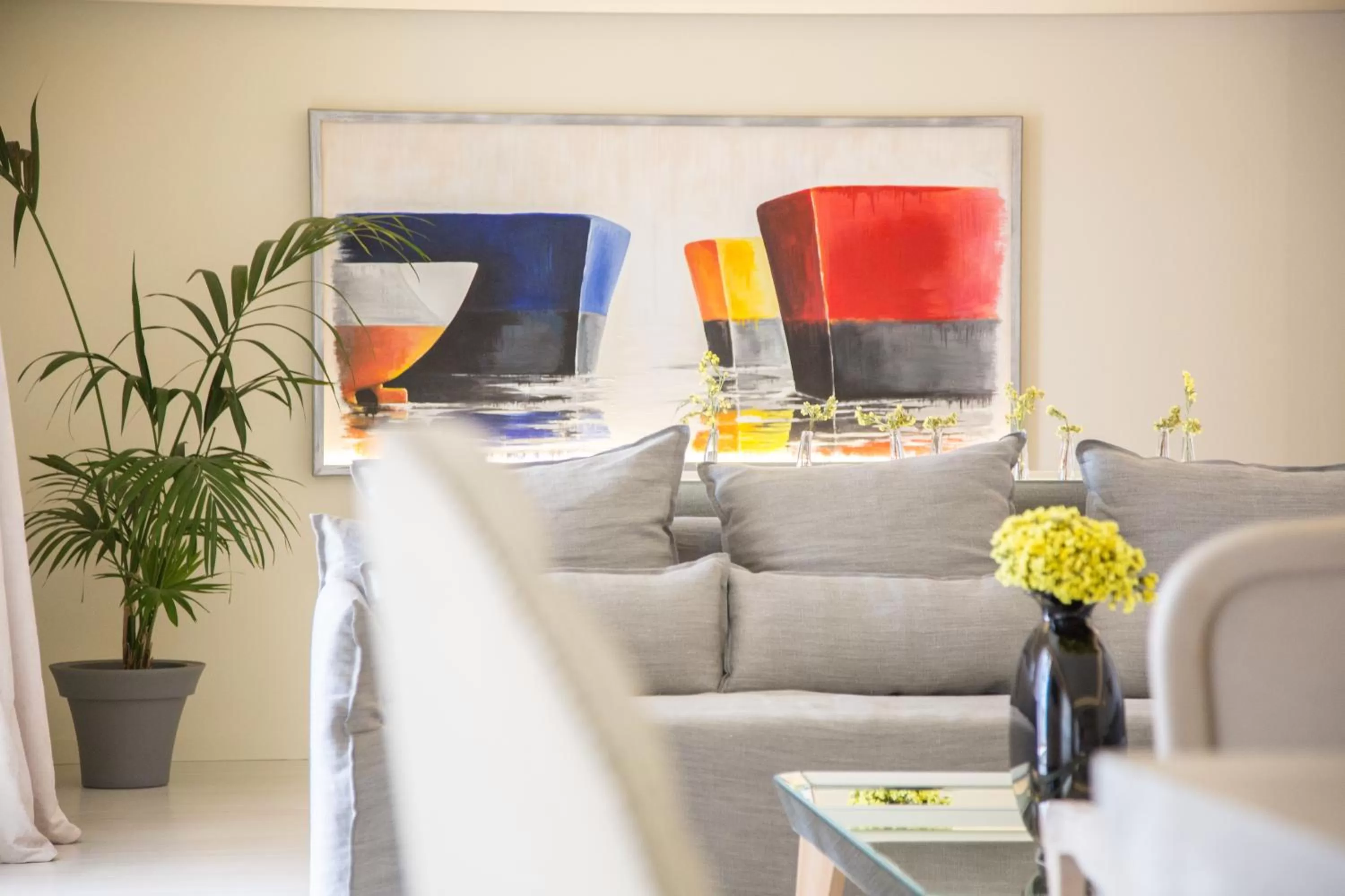 Living room in St George Lycabettus Lifestyle Hotel