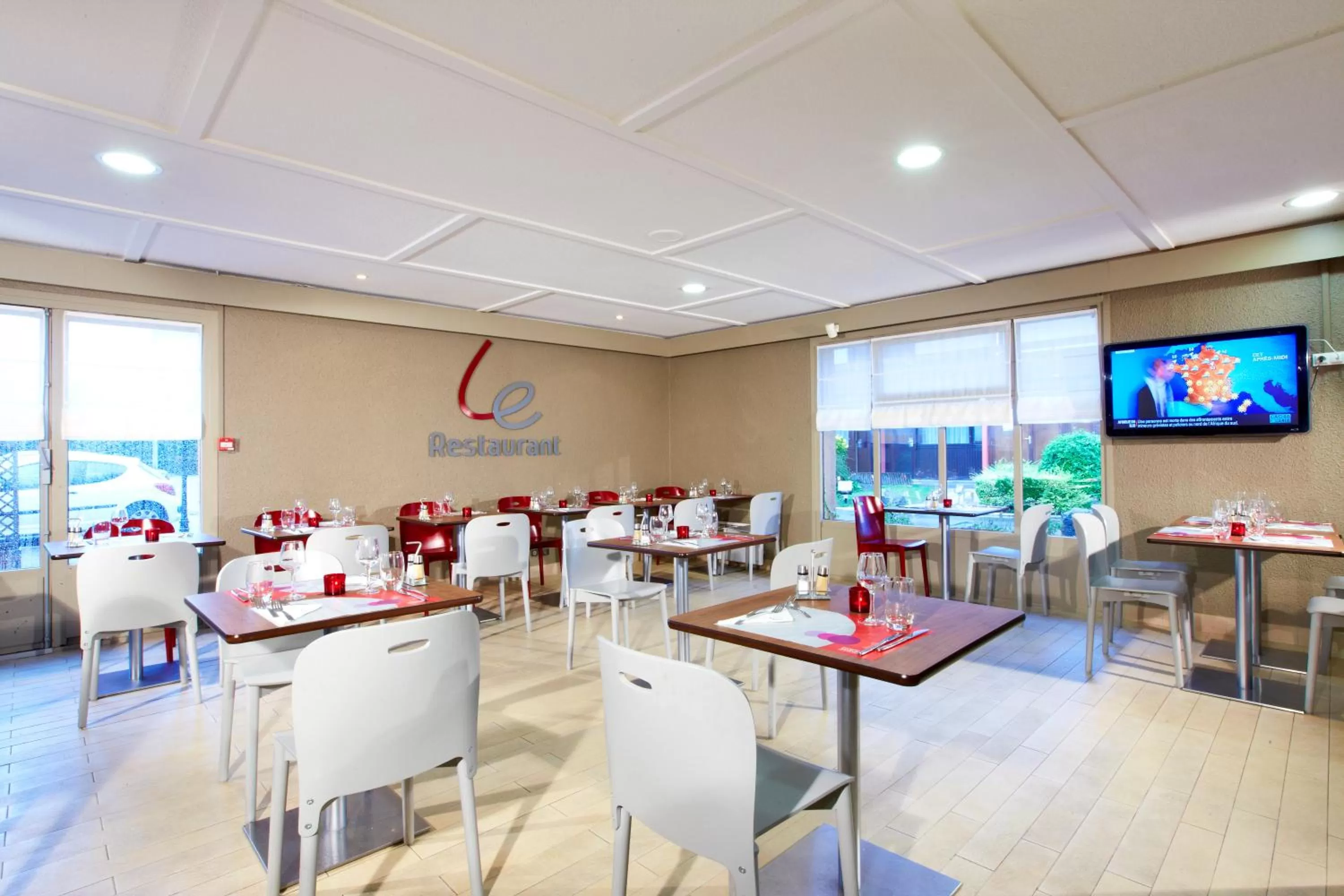 Restaurant/places to eat in Campanile Dunkerque Est - Armbouts-Cappel