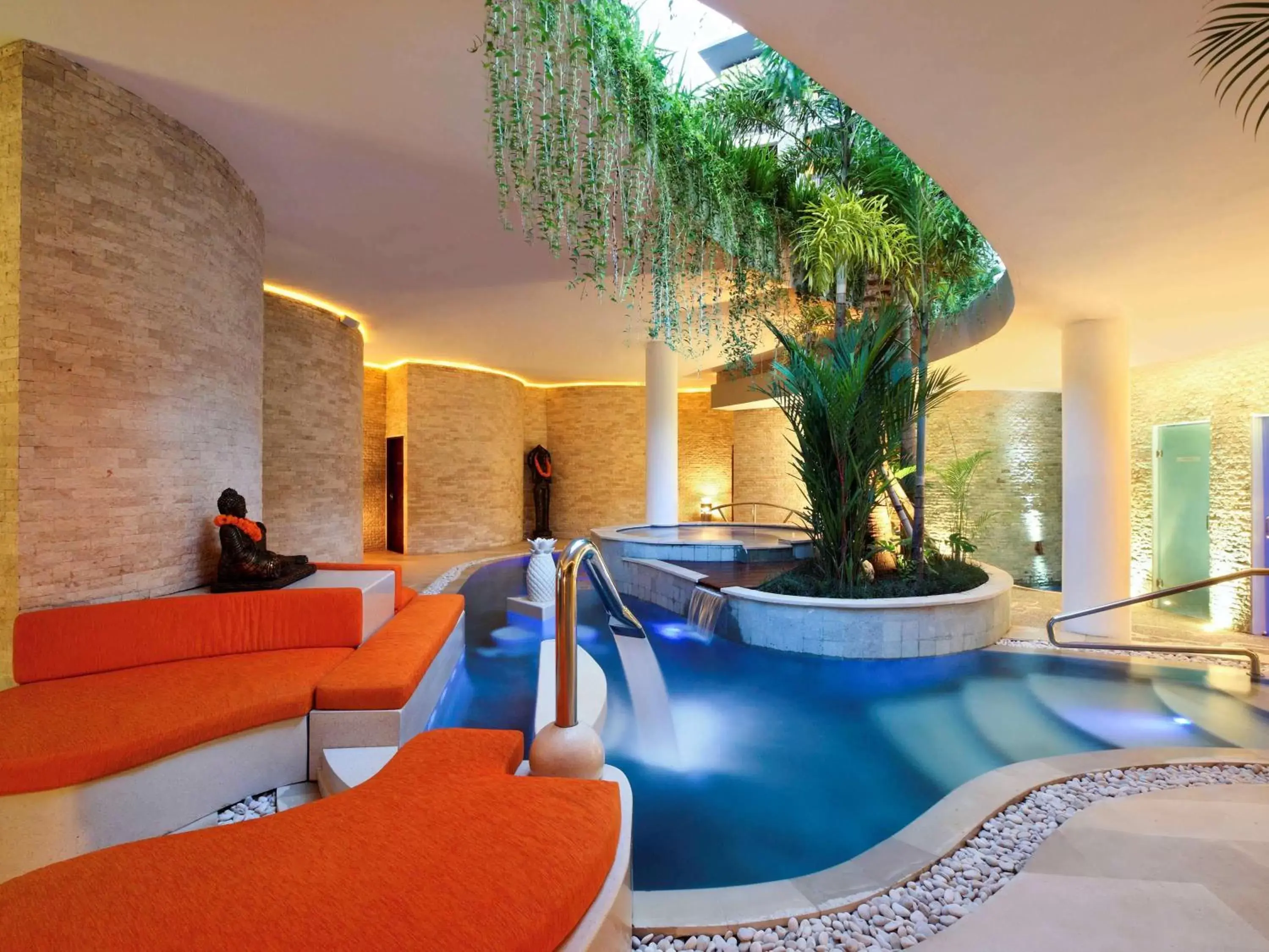 Spa and wellness centre/facilities, Swimming Pool in Pullman Bali Legian Beach