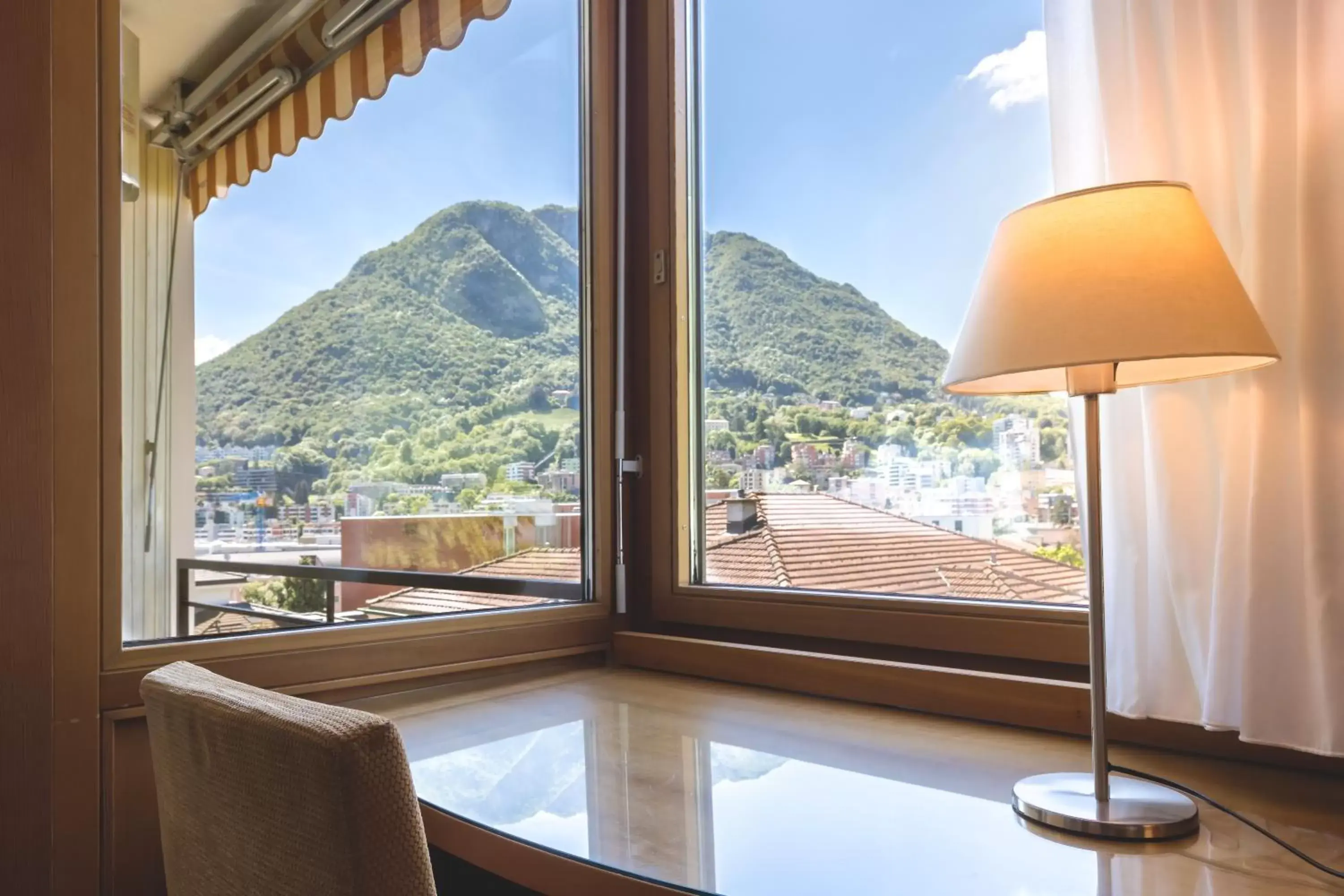 Mountain View in Hotel Delfino Lugano