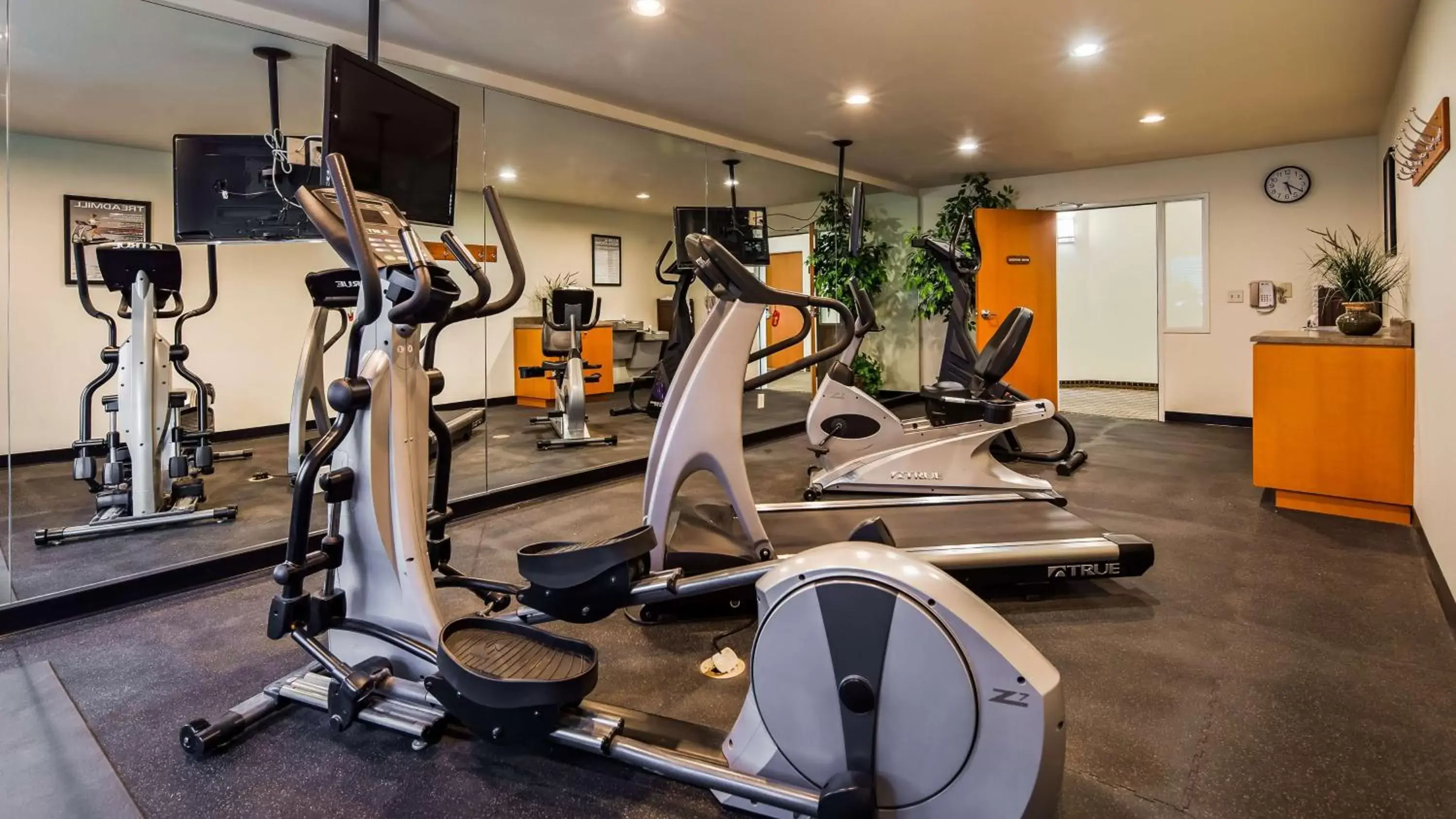 Fitness centre/facilities, Fitness Center/Facilities in Best Western Rose Quartz Inn