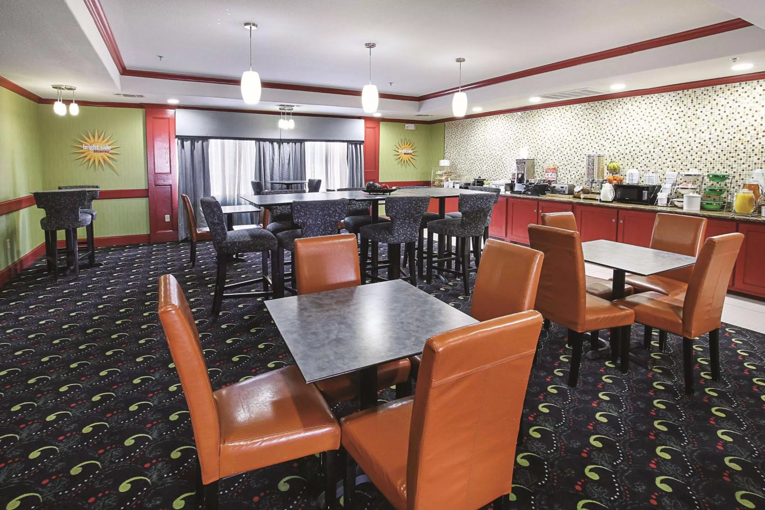 Restaurant/places to eat in La Quinta Inn & Suites by Wyndham South Dallas - Hutchins